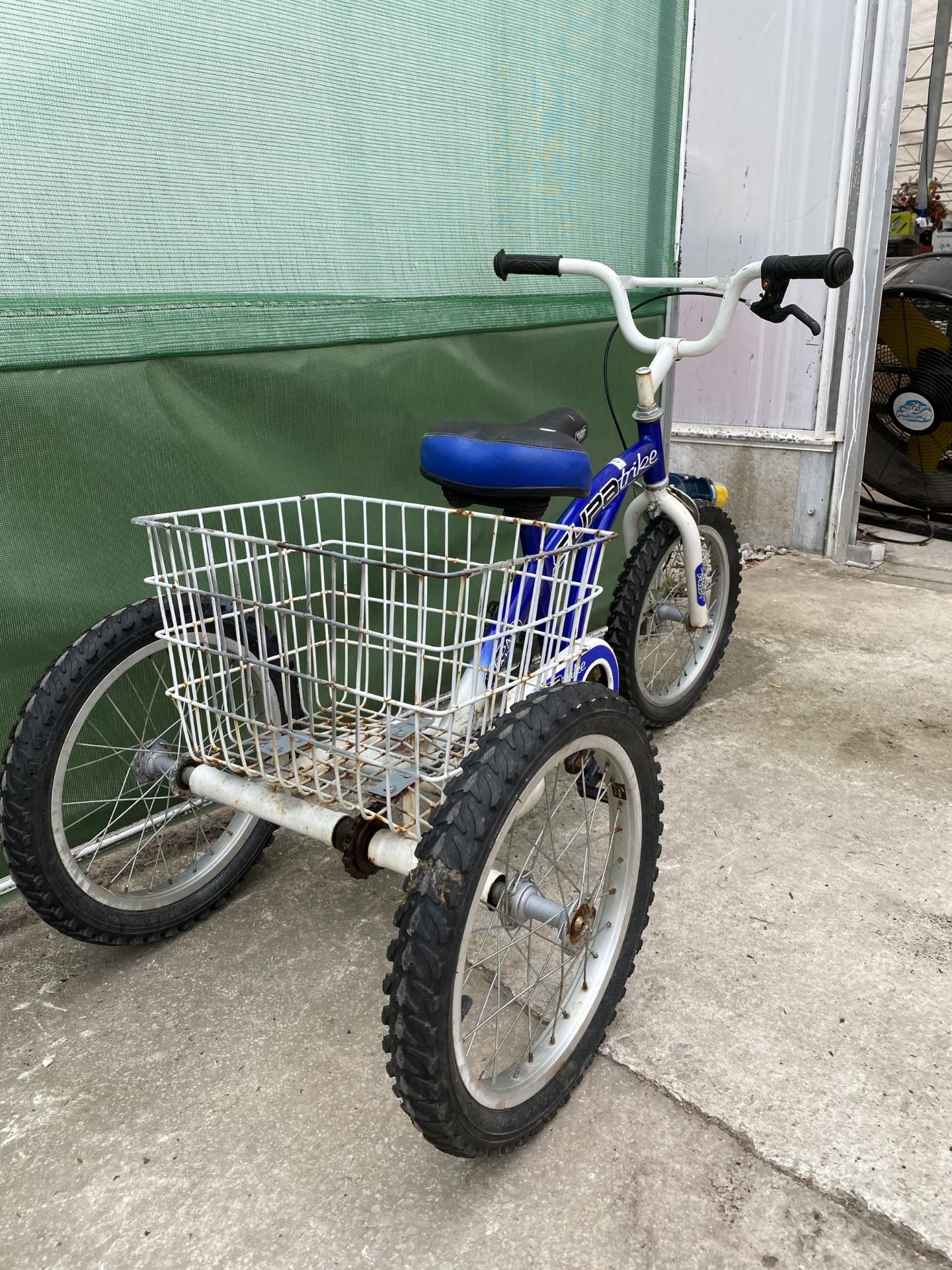 A SUPATRIKE CHILDS TRICYCLE - Image 2 of 3