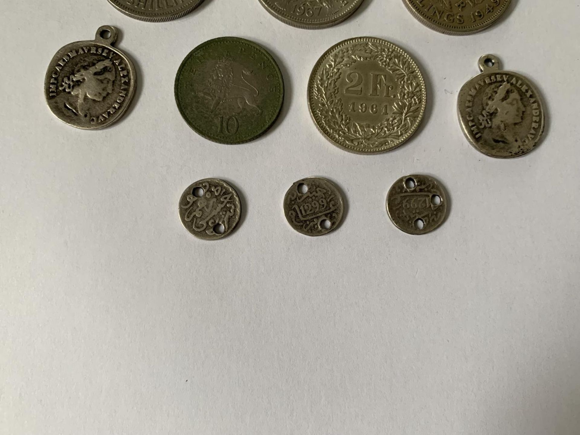 VARIOUS COINS TO INCLUDE FIVE PENCE, TWO SHILLINGS, TWO FRANC ETC - Image 3 of 4