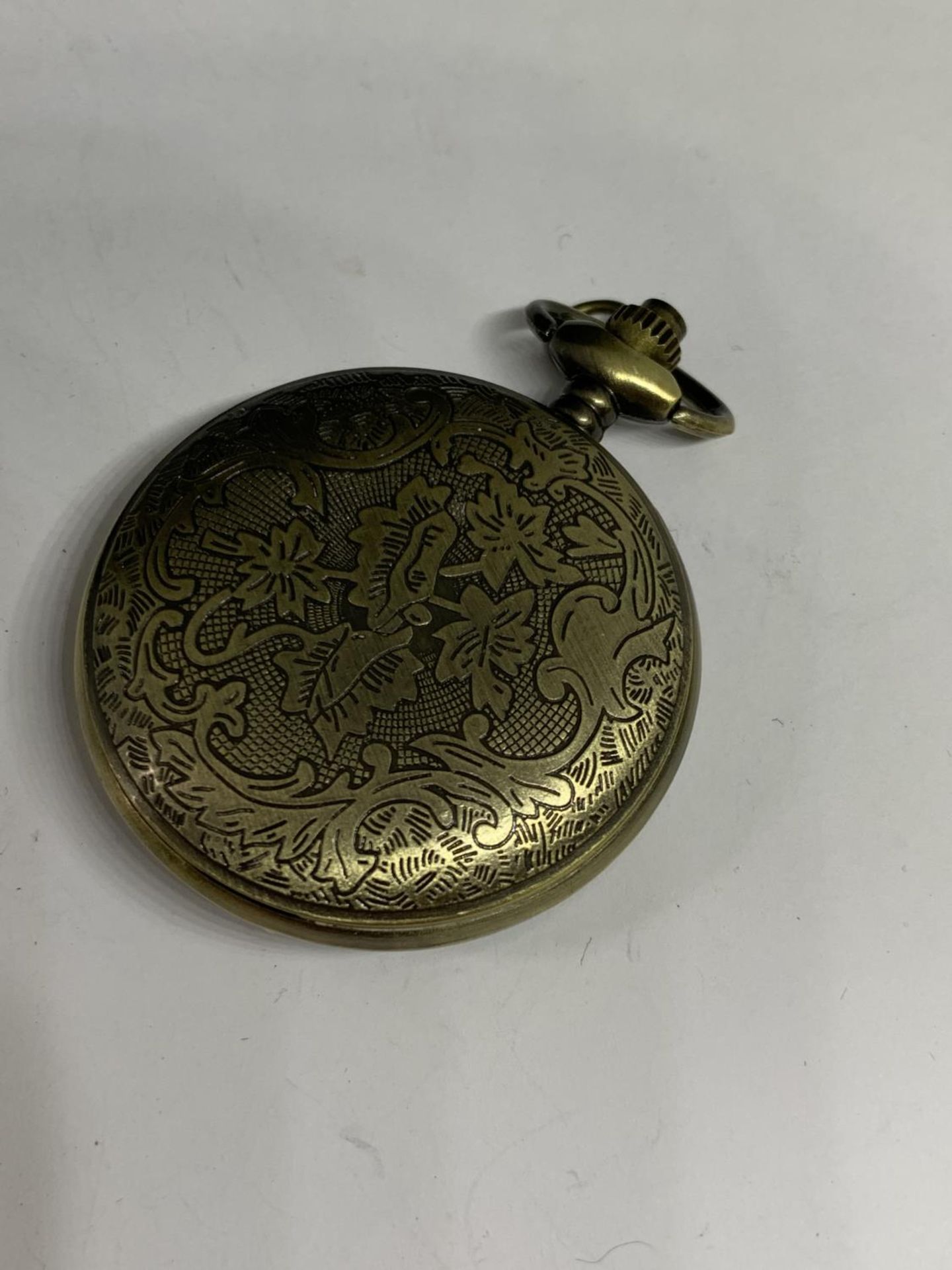 TWO POCKET WATCHES ONE WITH SPOOKY FACE BOTH SEEN WORKING BUT NO WARRANTY - Bild 4 aus 6