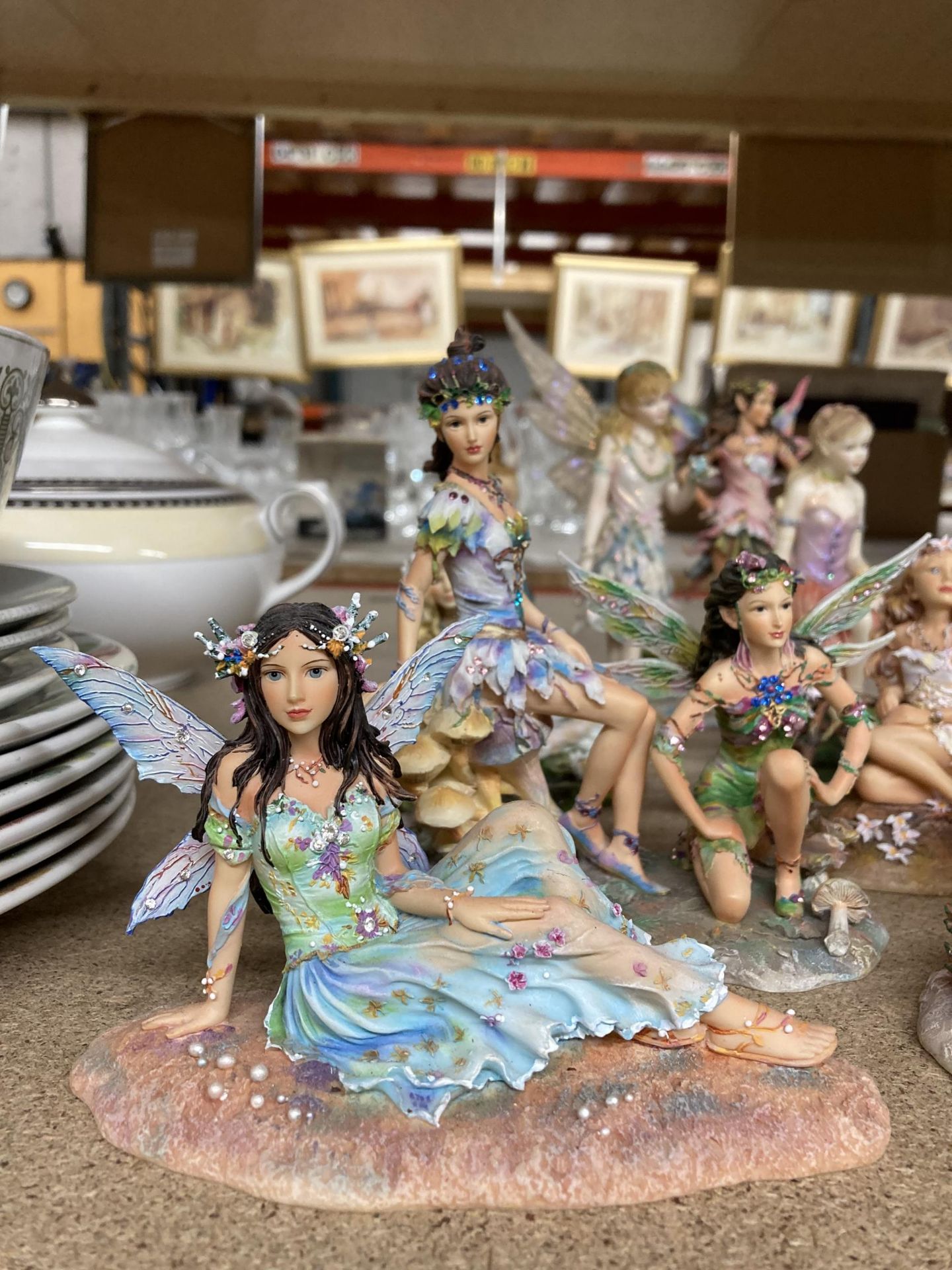 A COLLECTION OF FAIRY FIGURES - Image 2 of 4