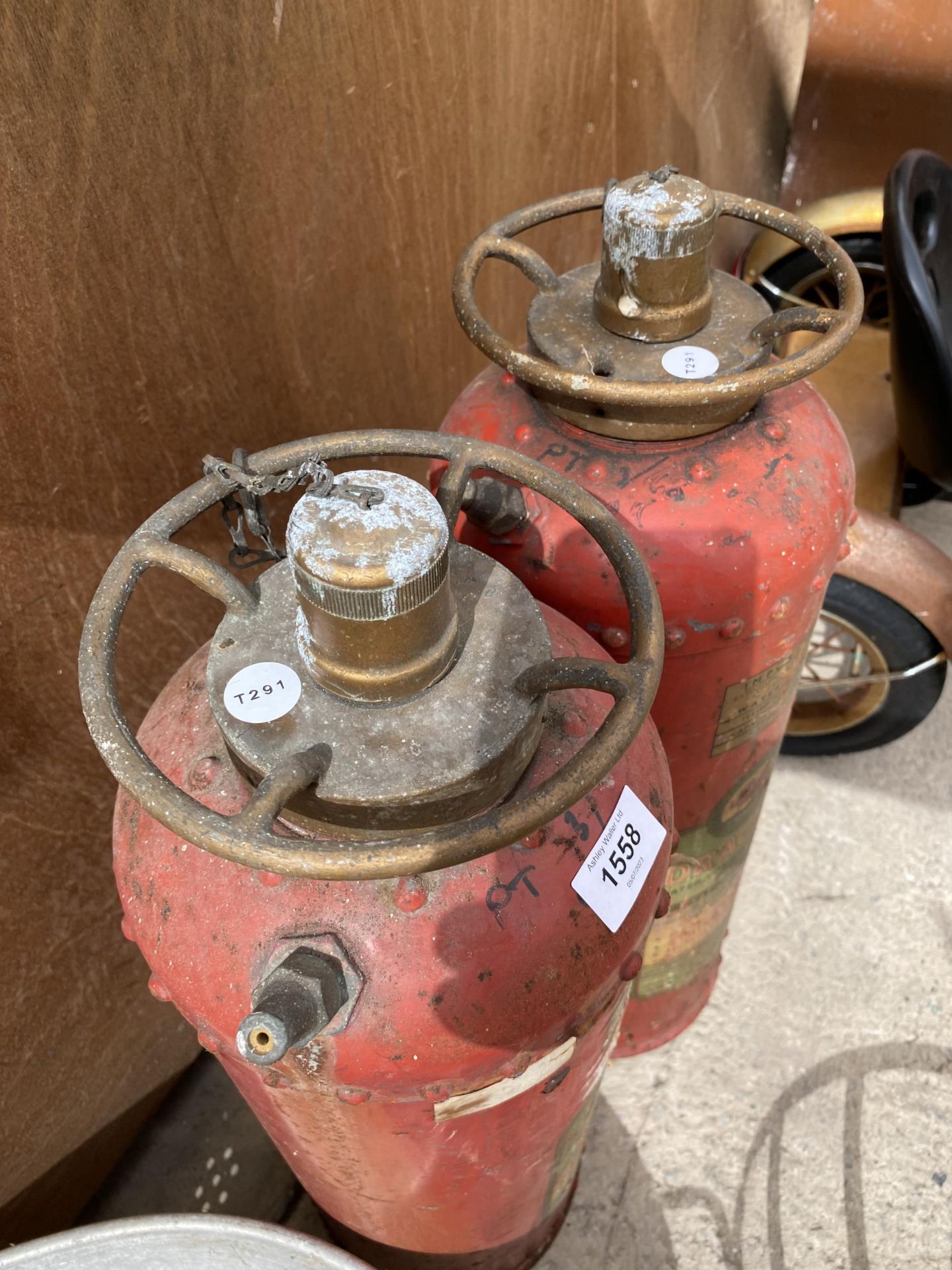A PAIR OF DRAGON FIRE EXTINGUISHERS - Image 2 of 3