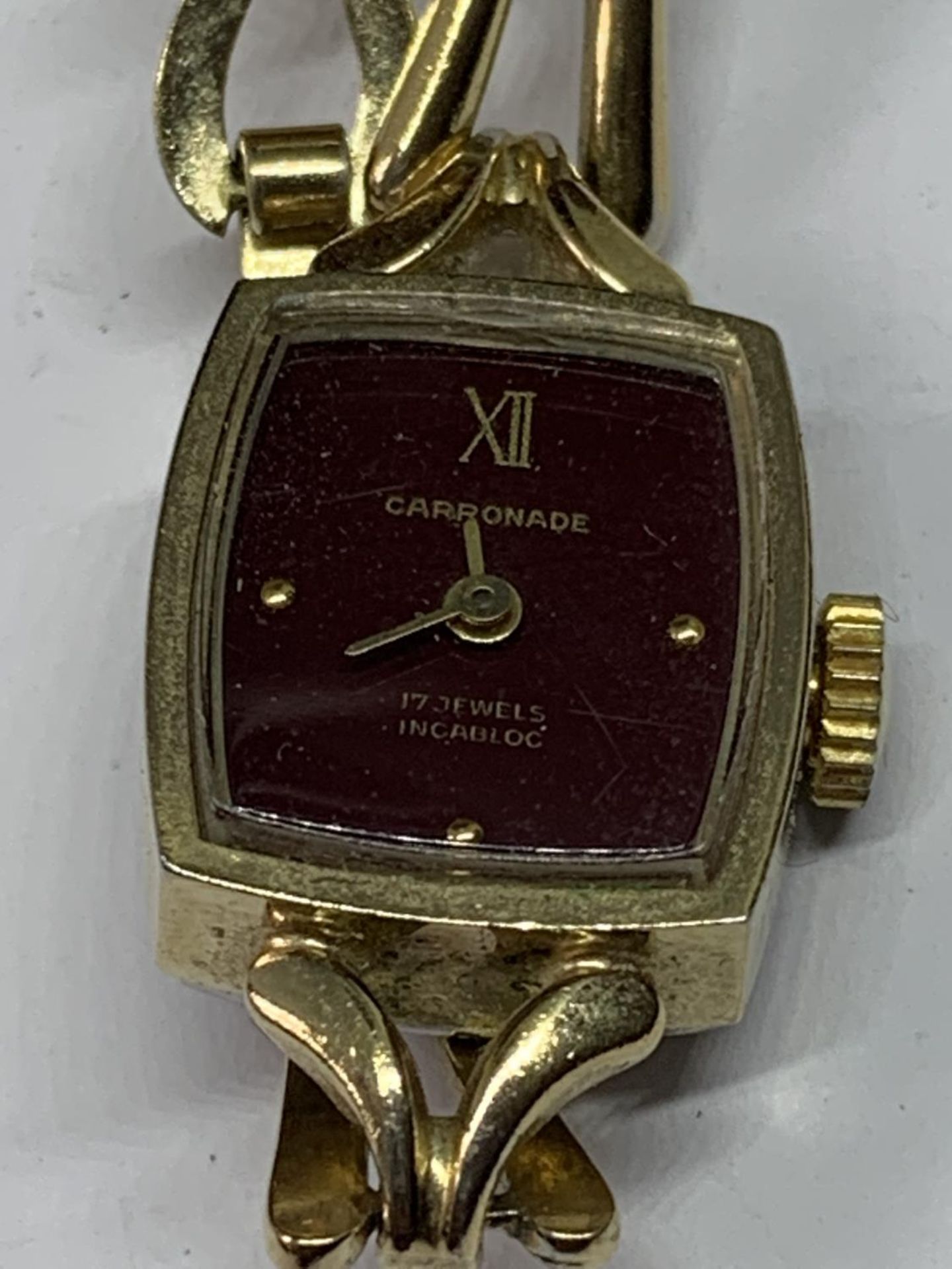 A LADIES CARRONADE WRISTWATCH IN A PRESENTATION BOX SEEN WORKING BUT NO WARRANTY - Image 2 of 4