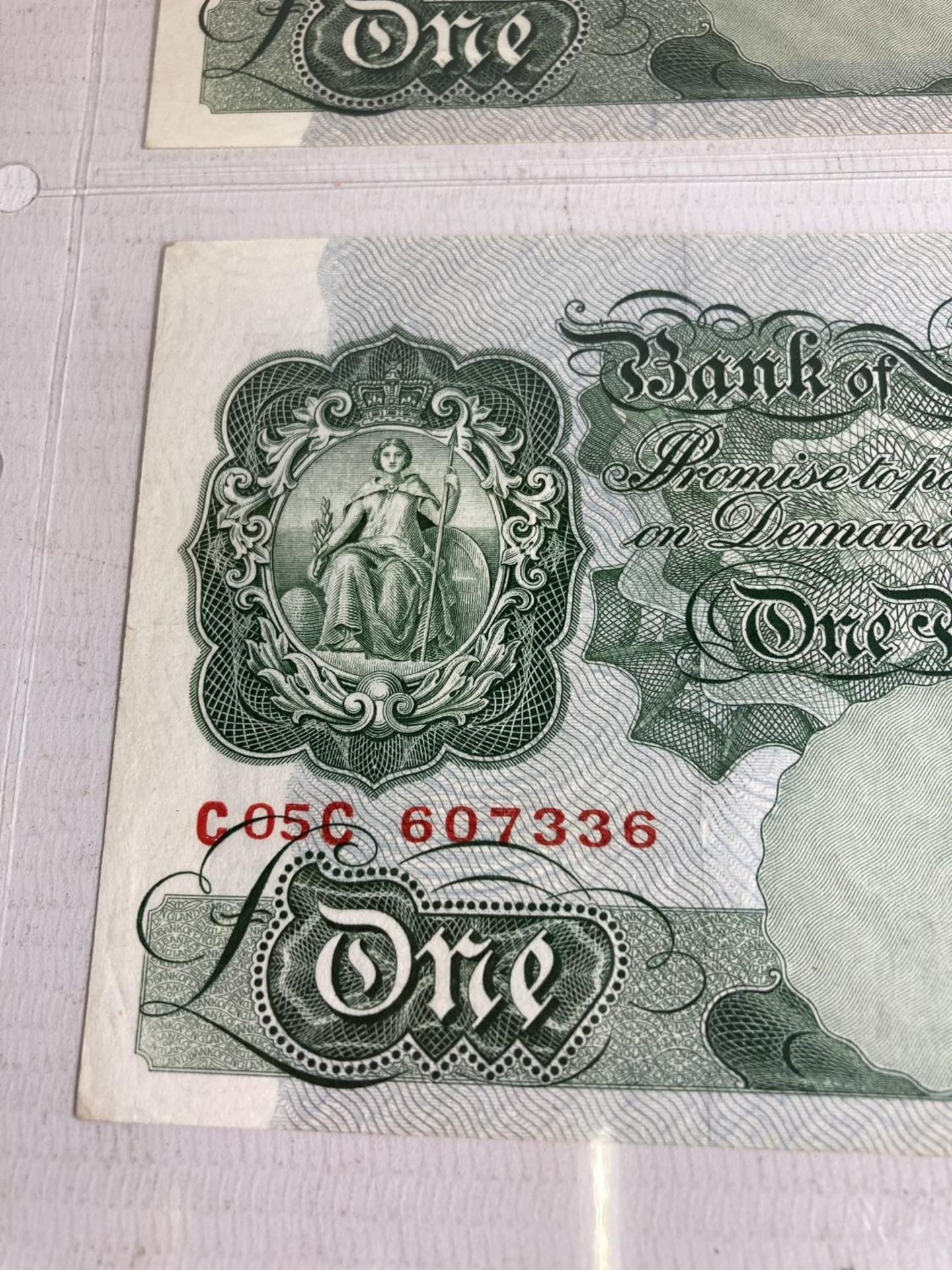 TWO BANK OF ENGLAND ONE POUND NOTES SIGNED BEALE (1949-1955) - Image 3 of 6