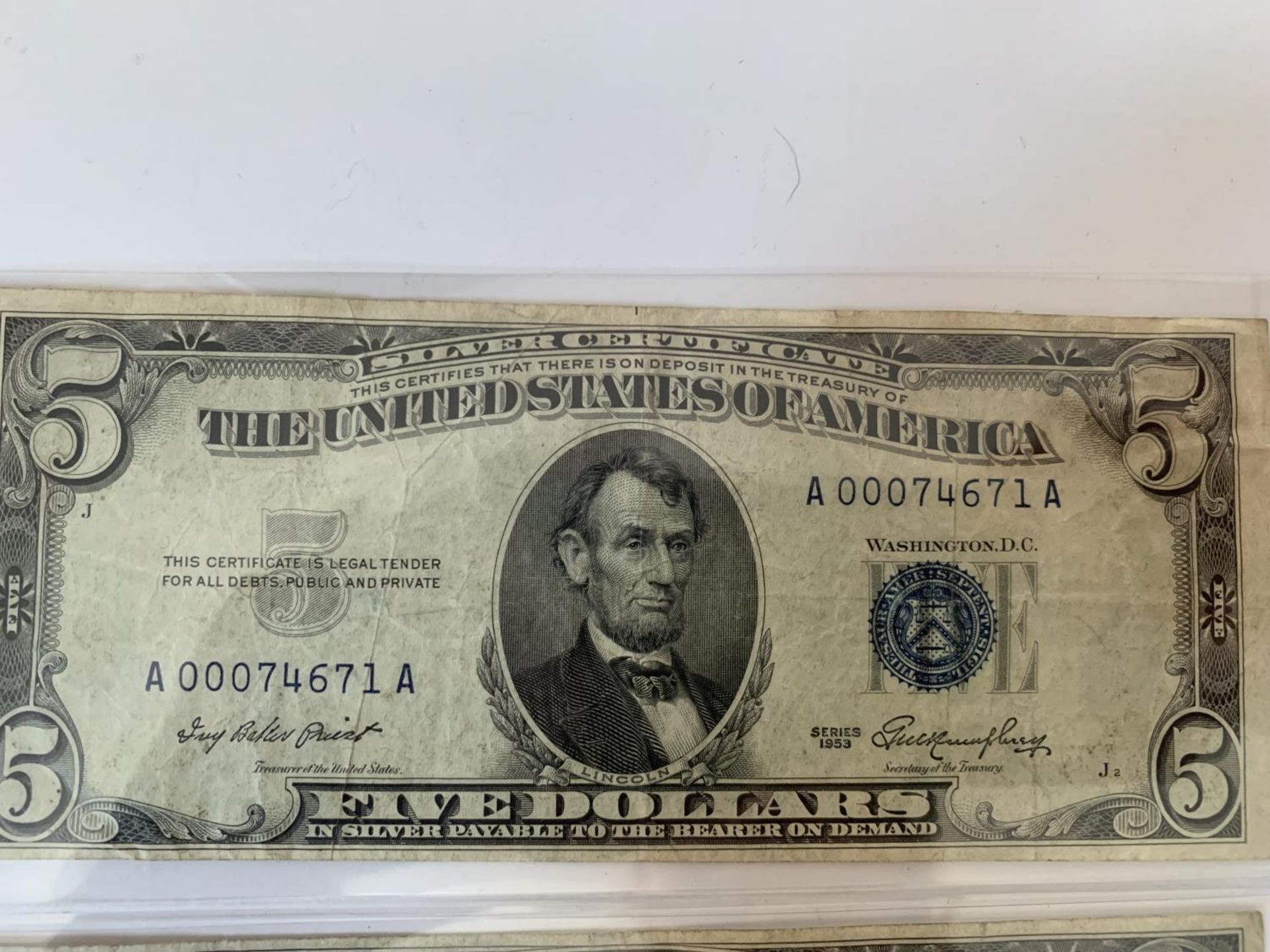 THREE THE UNITED STATES OF AMERICA SILVER CERTIFICATE NOTES SIGNED HUMPHERY (1953-1957) TO INCLUDE - Image 2 of 5