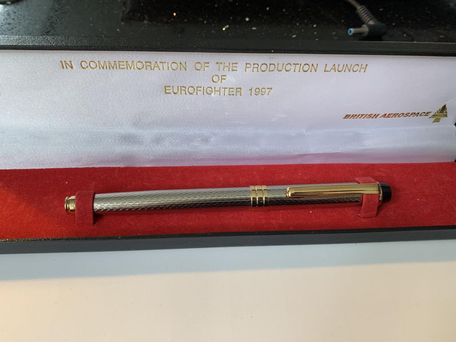 A BRITISH AEROSPACE FOUNTAIN PEN BOXED IN COMMEMORATION OF THE PRODUCTION LAUNCH OF EURO FIGHTER - Image 4 of 4