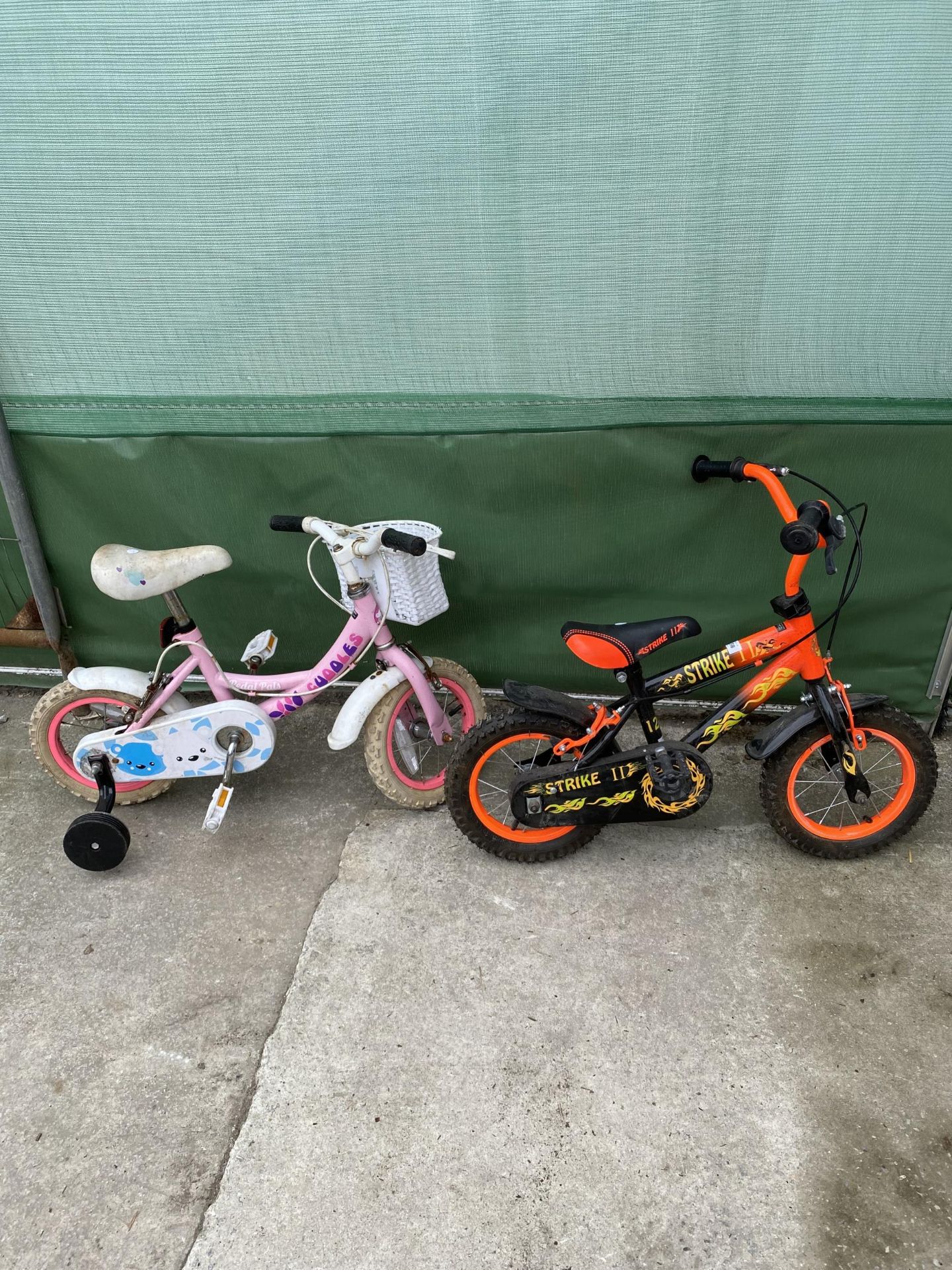 TWO CHILDRENS BIKES TO INCLUDE ONE BOYS AND ONE GIRLS