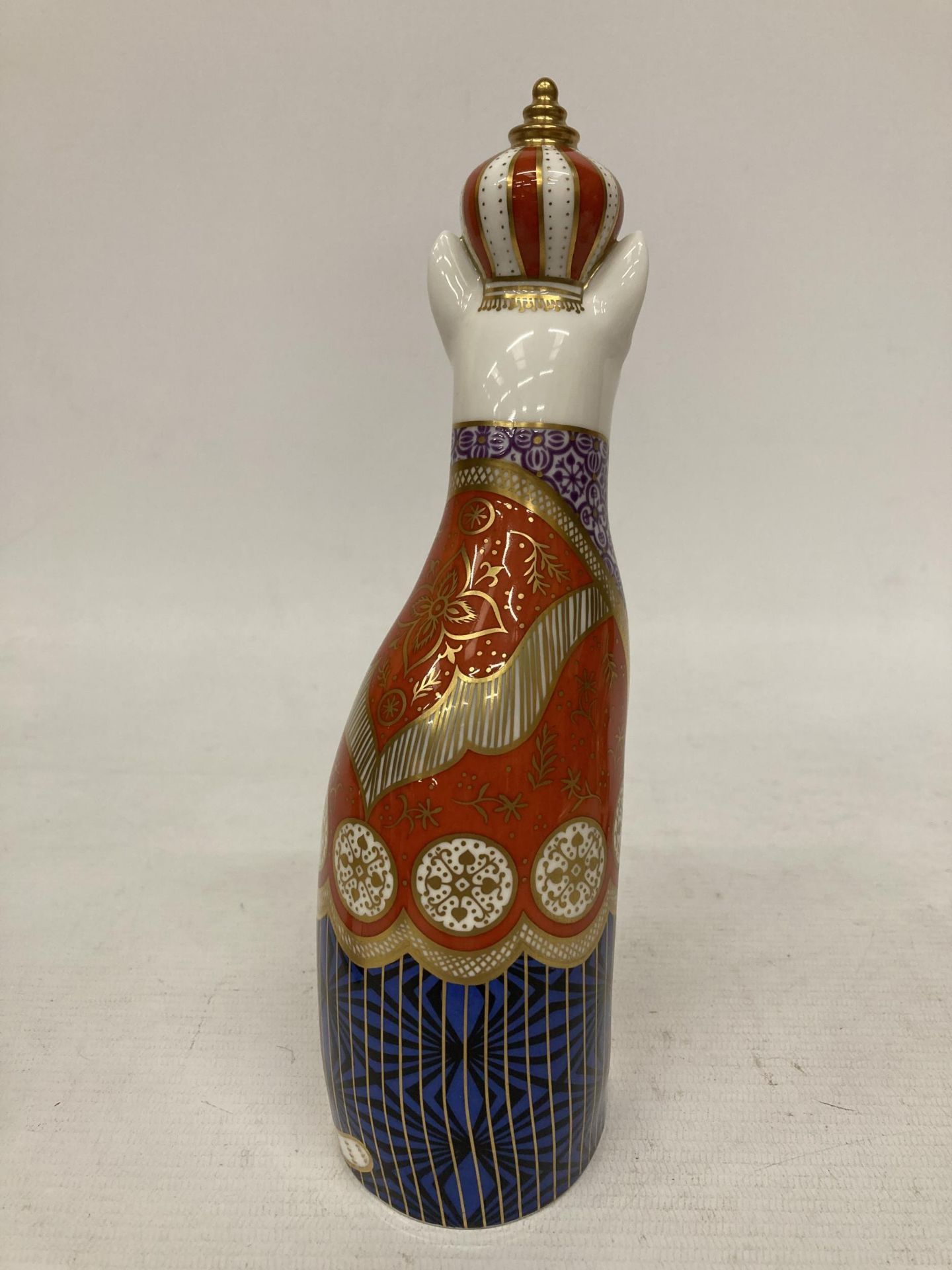 A ROYAL CROWN DERBY CAT ABYSSINIAN (MISSING STOPPER) - Image 3 of 4