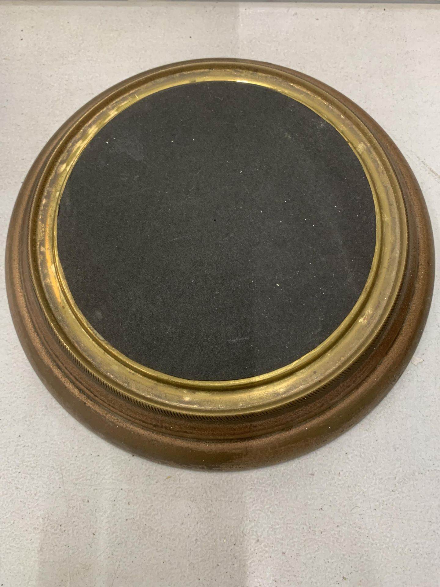 A GLASS DISPLAY DOME WITH A WOODEN BASE - Image 2 of 2