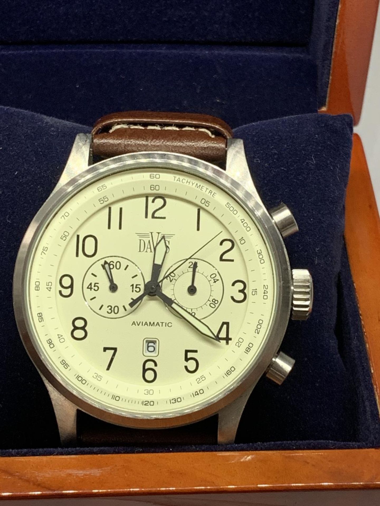 A DAVIS PARIS AVIAMATIC WRIST WATCH, CREAM FACE WITH FLOURESCENT HANDS, CHRONOGRAPH IN A - Image 2 of 4