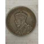 CANADA 1935 $1 SILVER COIN , FINE CONDITION