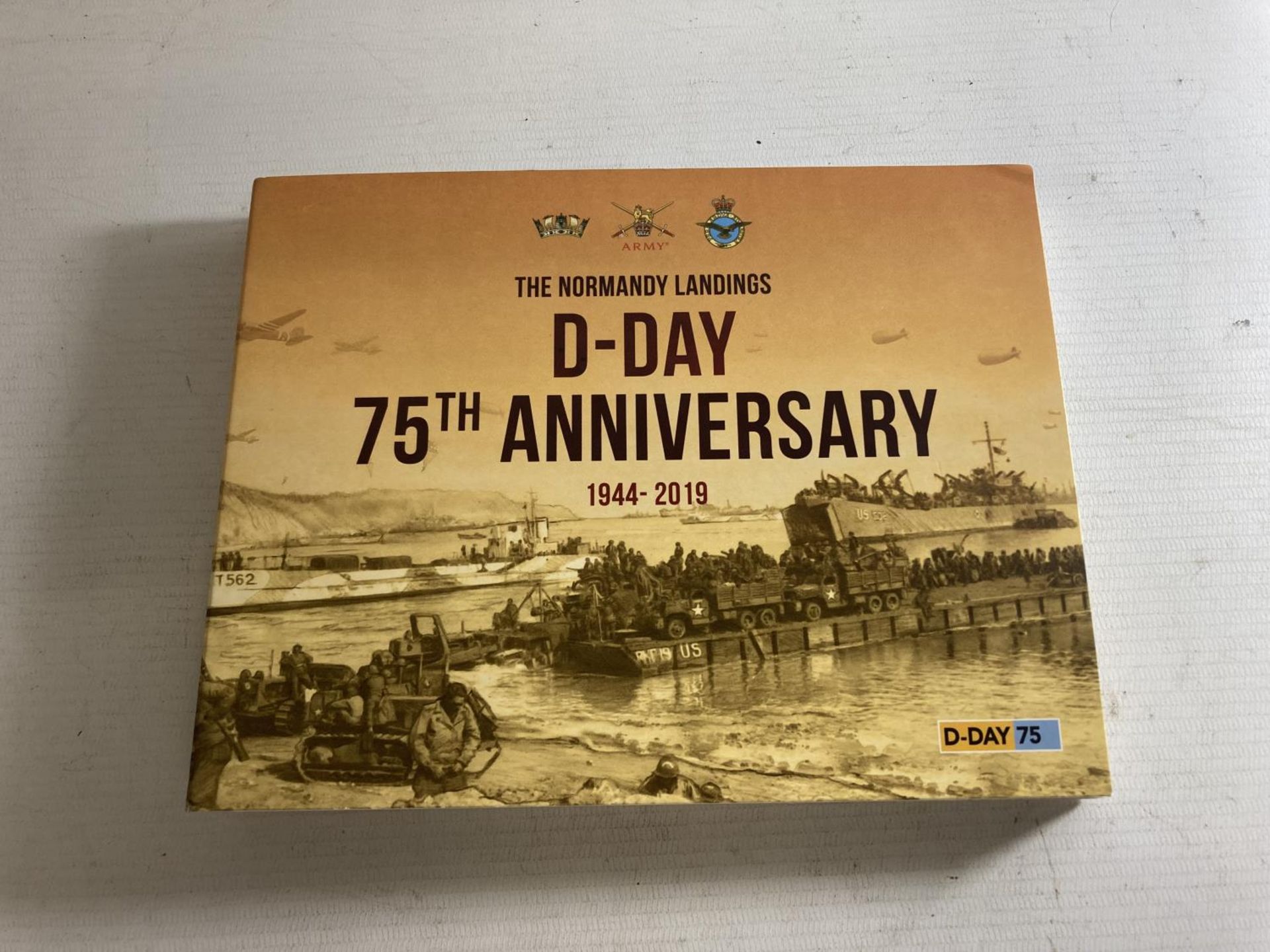 THE BRADFORD EXCHANGE “D-DAY 75 TH ANNIVERSARY” COIN COLLECTION , WHICH INCLUDES THE ONE POUND