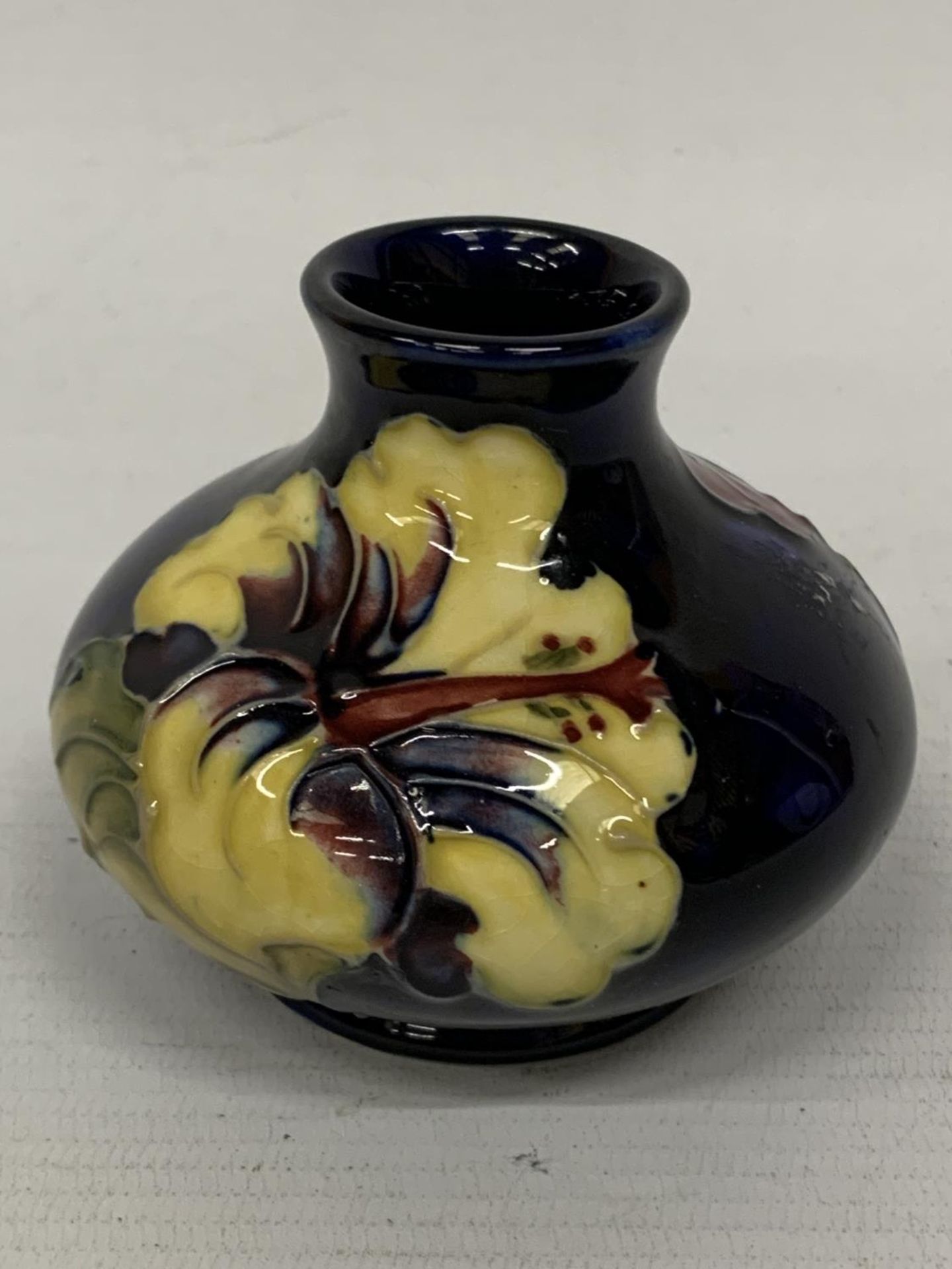 A MOORCROFT BLUE HIBISCUS VASE - Image 2 of 3