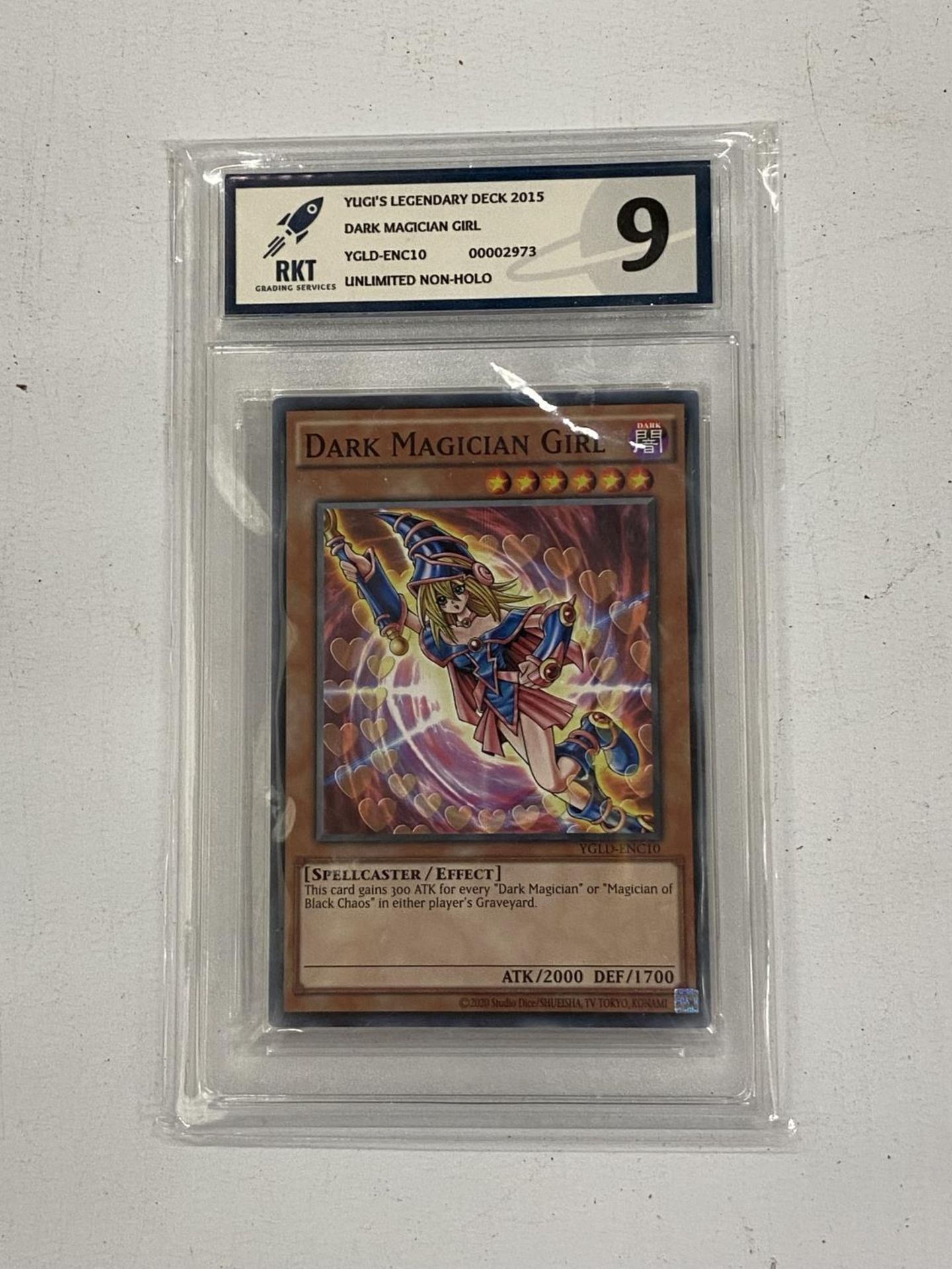 AN RKT GRADING SERVICES 9/10 MINT 'DARK MAGICIAN GIRL' GRADED YU-GI-OH CARD