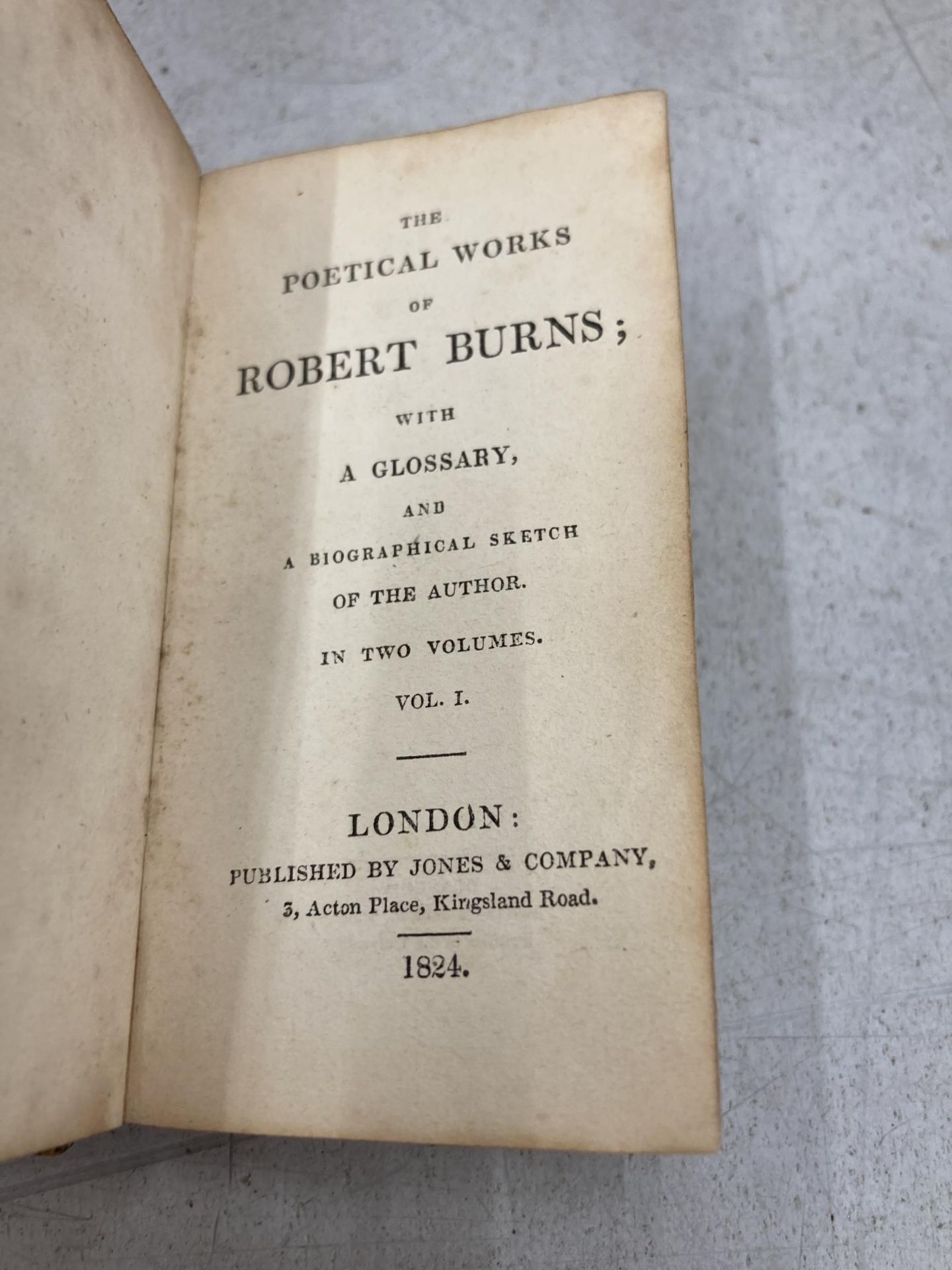 AN 1825 LEATHER BOUND MINIATURE BOOK - 'THE POETICAL WORKS OF ROBERT BURNS' - Image 3 of 6