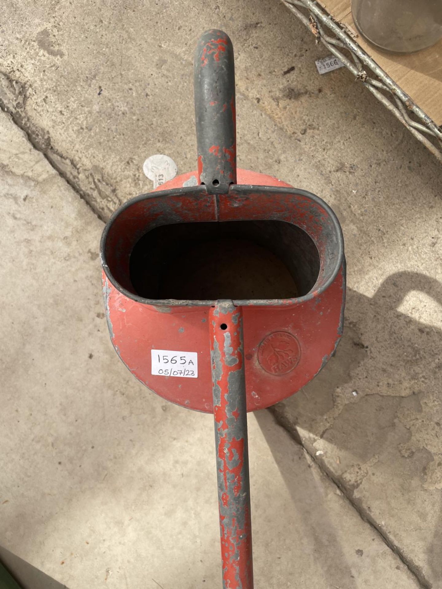 A VINTAGE RED PAINTED AND GALVANISED HAWS WATERING CAN - Image 3 of 4