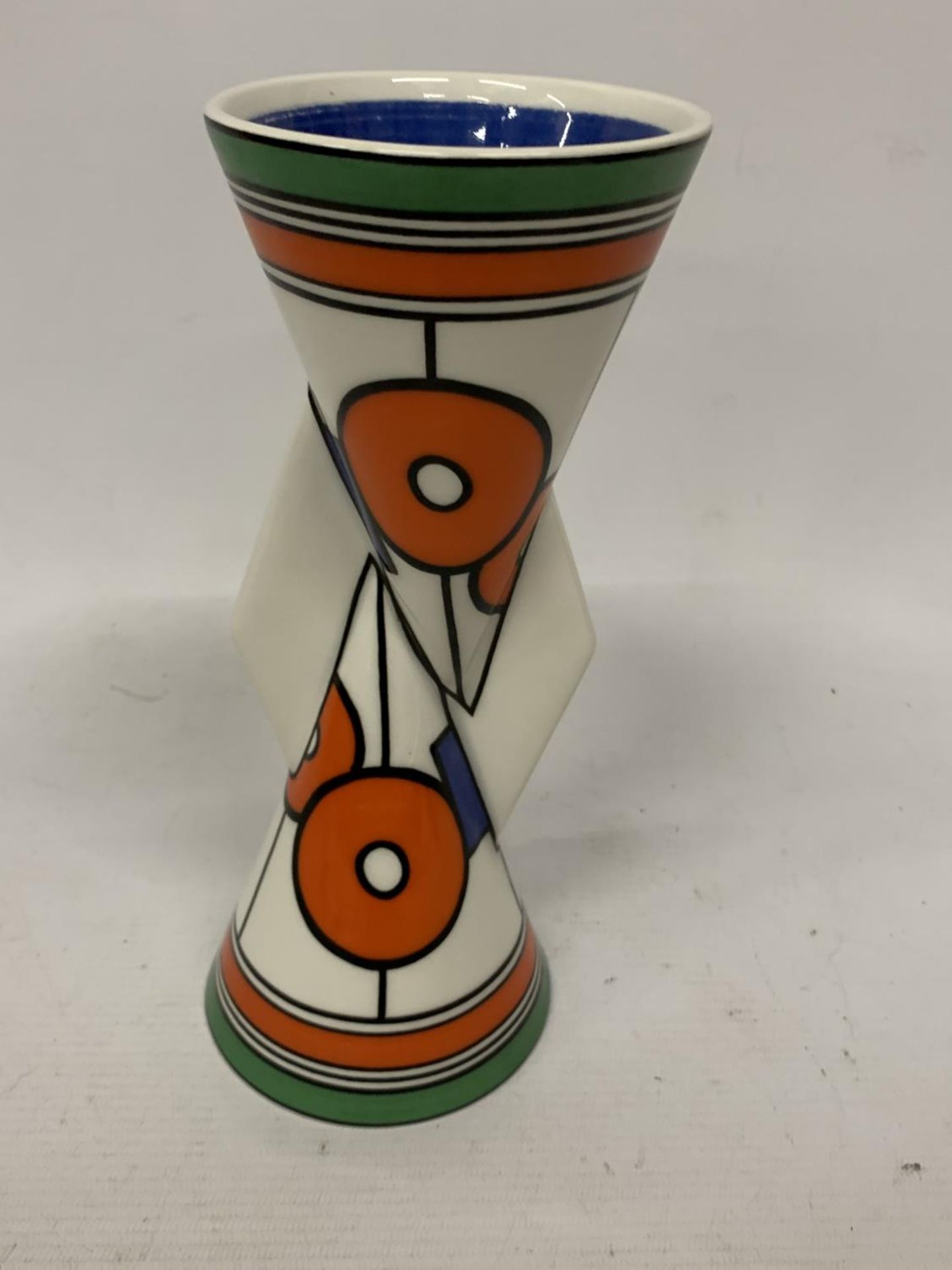 A WEDGEWOOD CLARICE CLIFF YO-YO VASE CIRCLES AND SQUARES