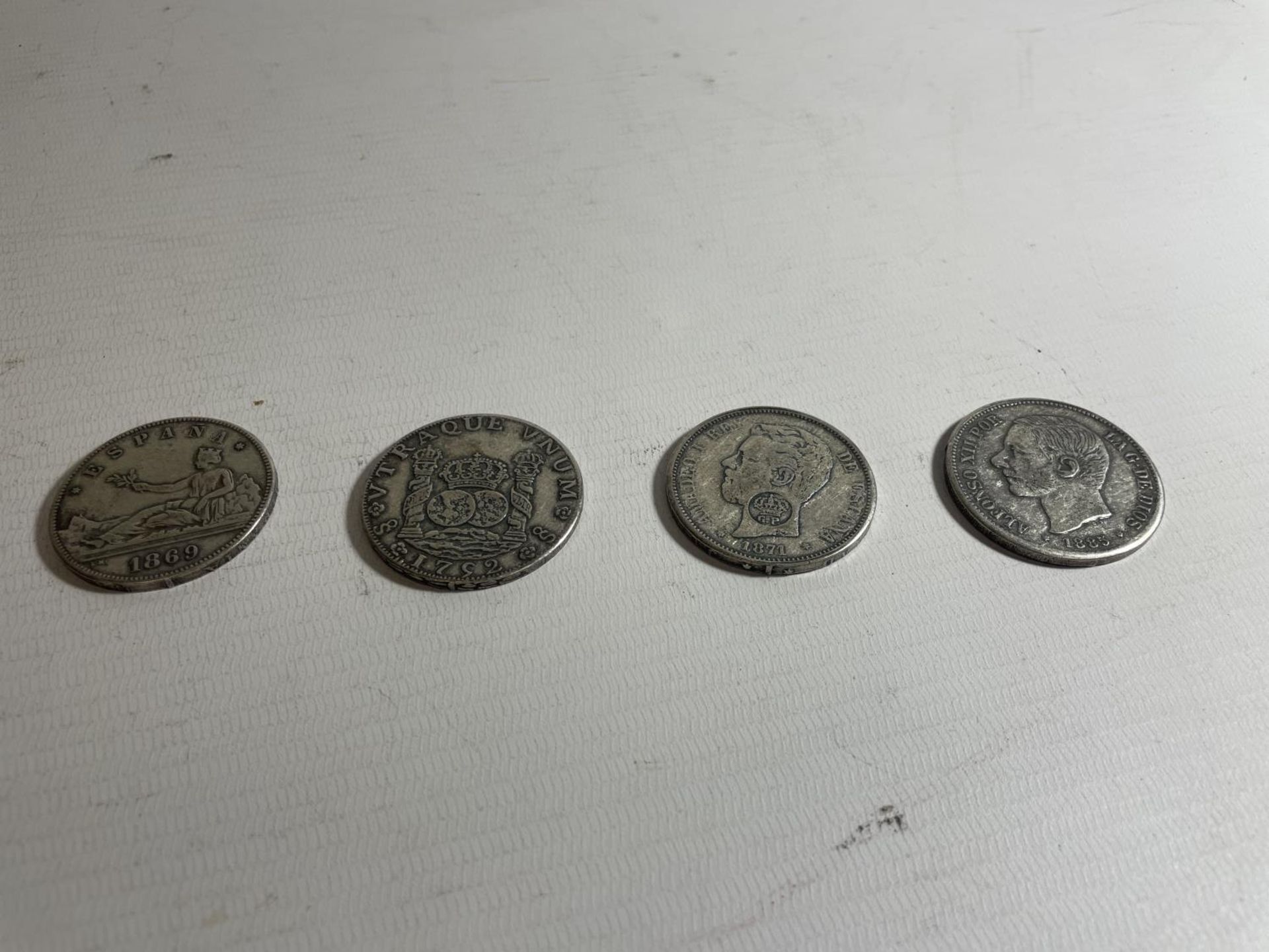 SPAIN , A SELECTION OF 5 SILVER COINS , 5 PESETA , DATED : 1752, 1869, 1871, 1883