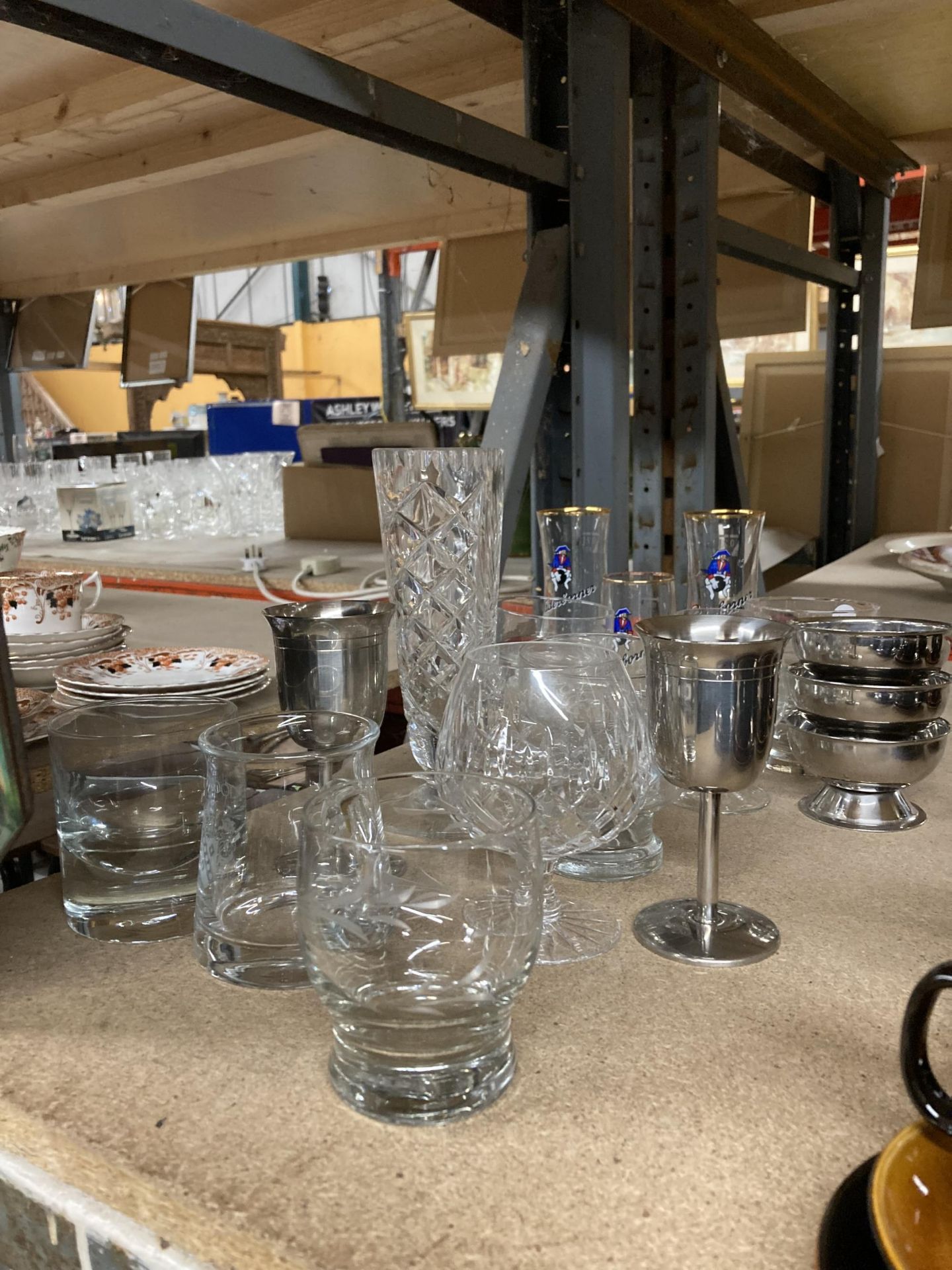 A COLLECTION OF DRINKING GLASSES, KROSNOR ETC