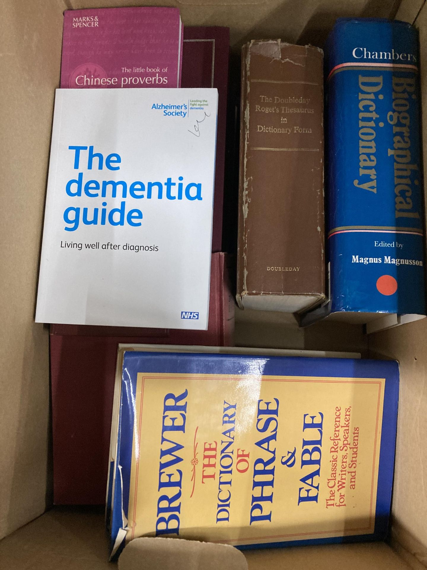 TWO BOXES OF ASSORTED BOOKS, WEBSTERS DICTIONARY ETC - Bild 5 aus 6
