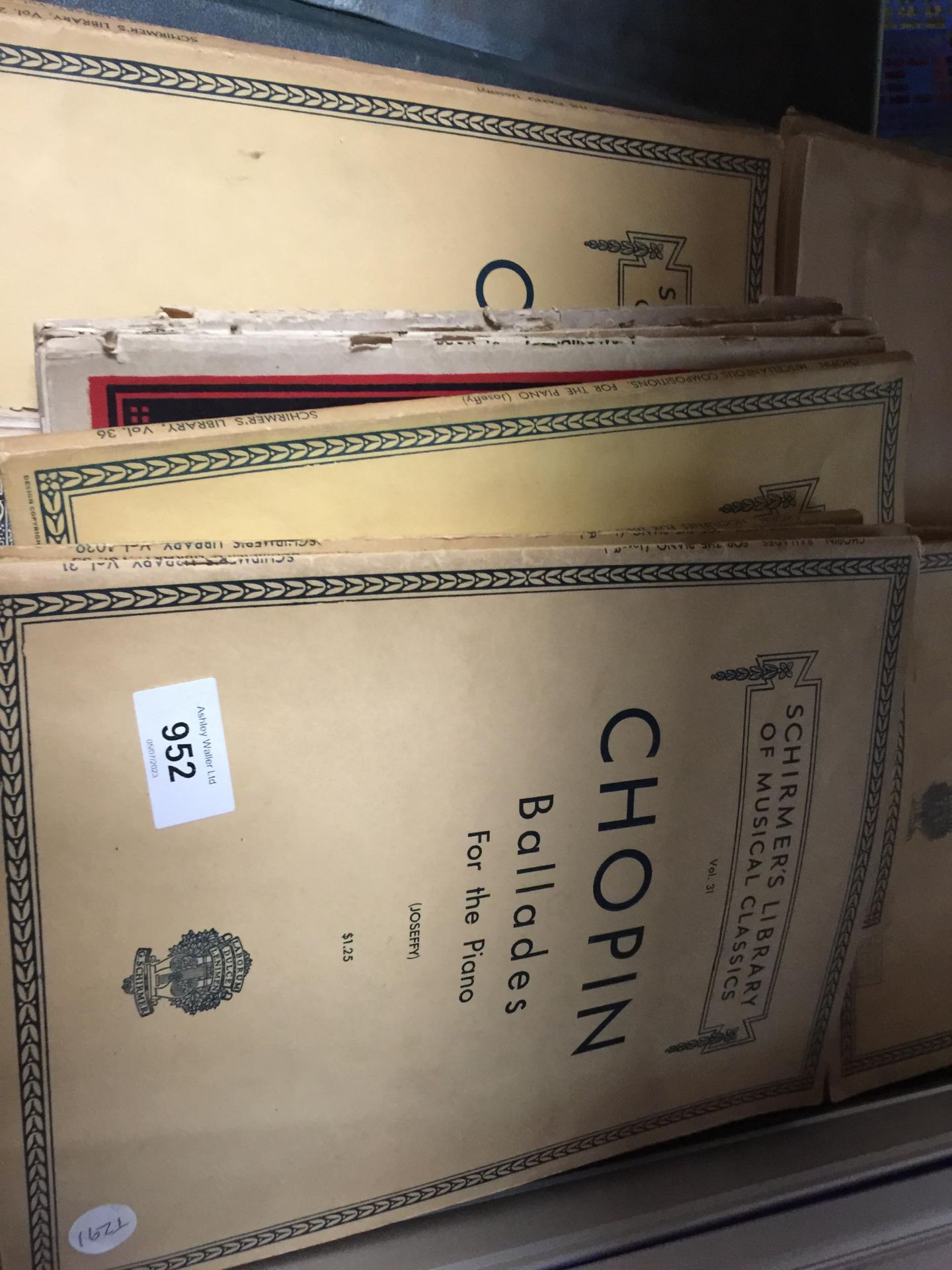 A QUANTITY OF VINTAGE CLASSICAL MUSIC TO INCLUDE CHOPIN, MENDELSSOHN AND BEETHOVEN - Image 2 of 3