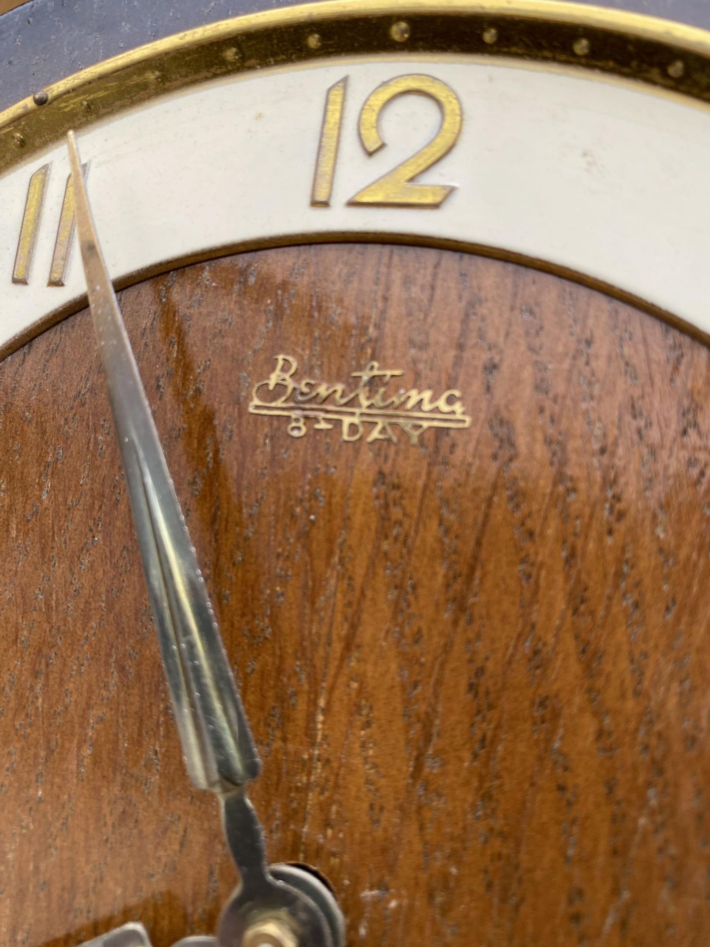 A WESTMINISTER CHIMING MANTLE CLOCK - Image 3 of 6