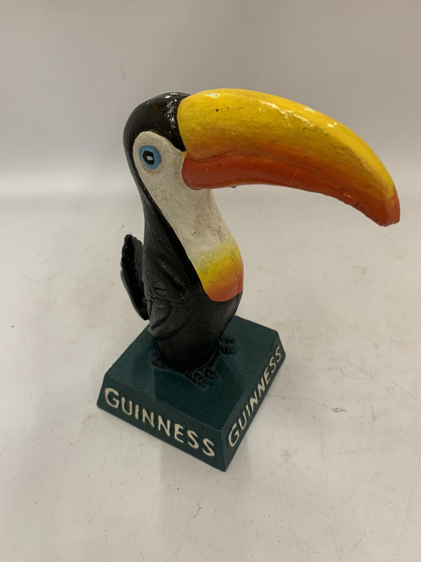 A CAST GUINNESS TOUCAN HEIGHT 20CM - Image 2 of 3