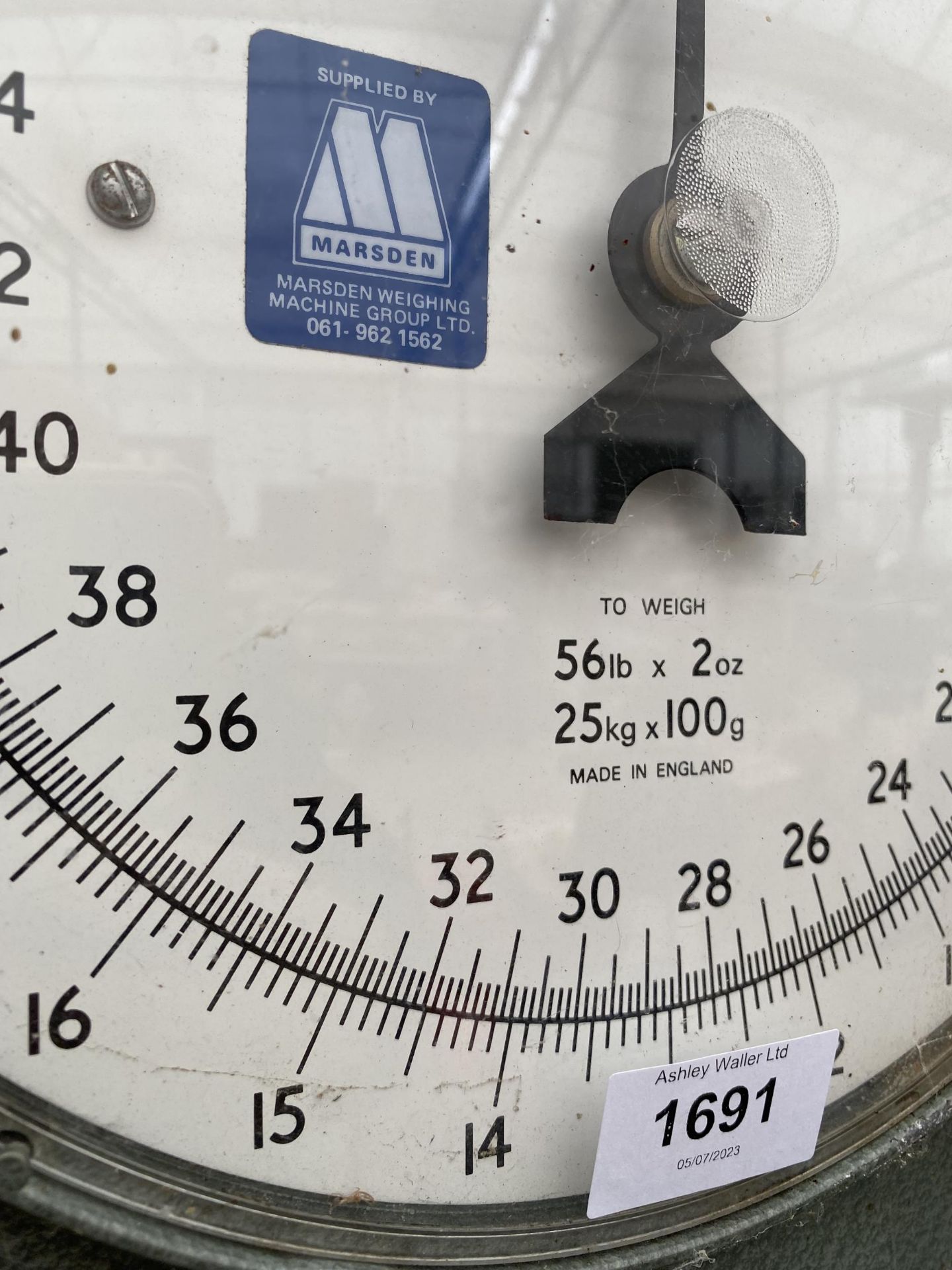 A SET OF SALTER MODEL 250 PARCEL SCALES - Image 2 of 2