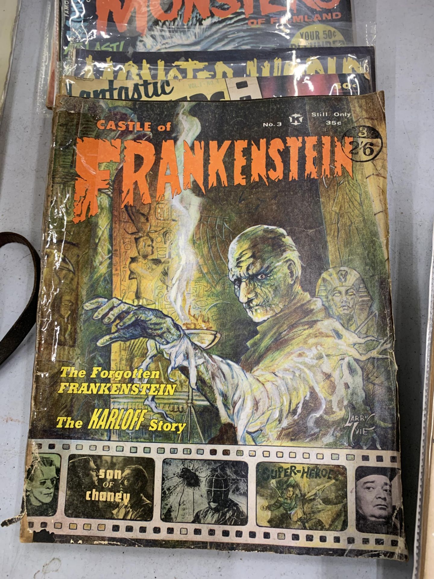 A COLLECTION OF VINTAGE MONSTERS MAGAZINES - 11 IN TOTAL - Image 4 of 6