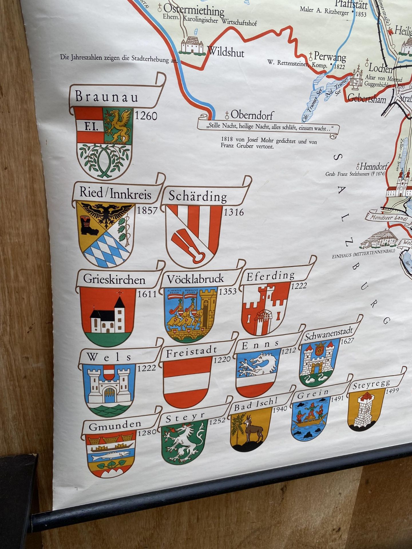 A LARGE WALL HANGING MAP OF 'OBEROSTERREICH KULTURKARTE' - Image 2 of 5