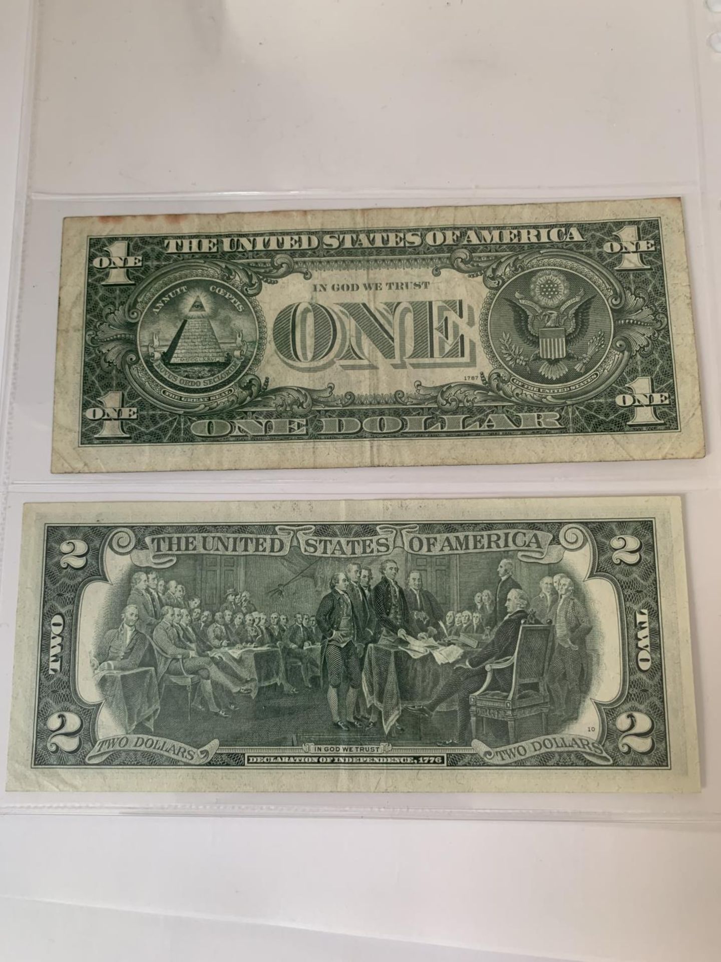 TWO UNITED STATES OF AMERICA FEDERAL RESERVE NOTES SIGNED SIMON (1974-1977) TO INCLUDE A ONE - Image 4 of 4