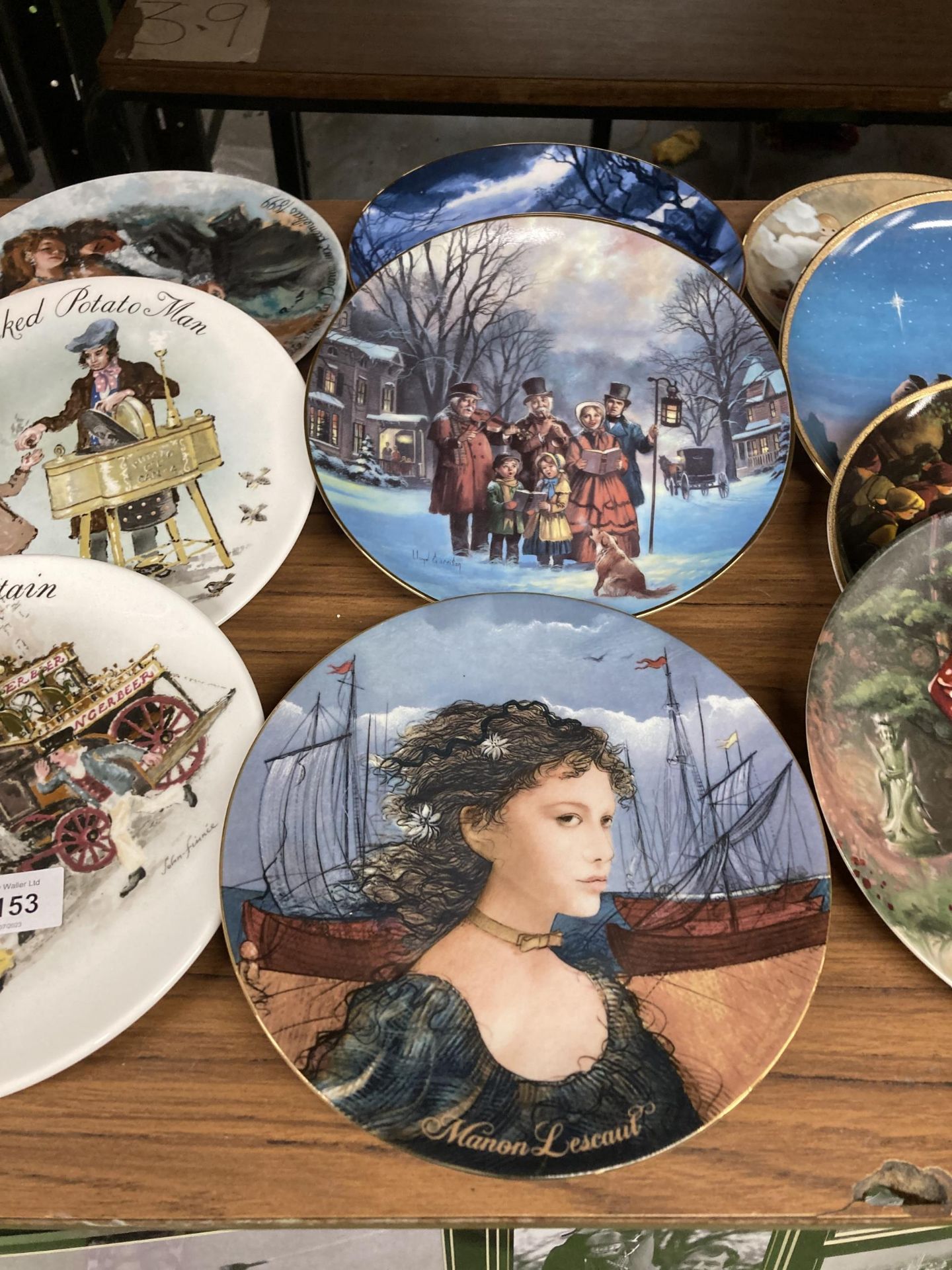 A COLLECTION OF CABINET PLATES - Image 3 of 4