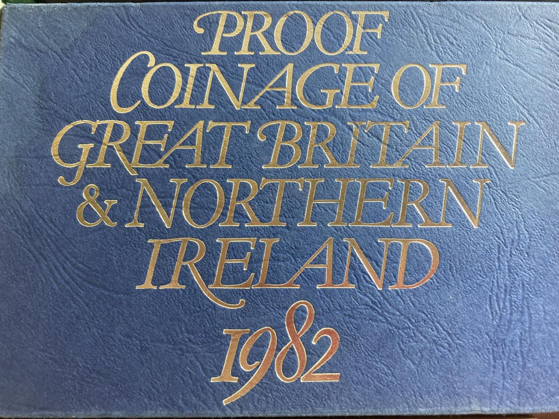 A SELECTION OF 12 UK COIN YEAR SETS , BEING : 1970-76 , 1978-82 , ALL PRISTINE CONDITION - Bild 5 aus 7