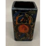 AN ANITA HARRIS HAND PAINTED AND SIGNED CRAB VASE