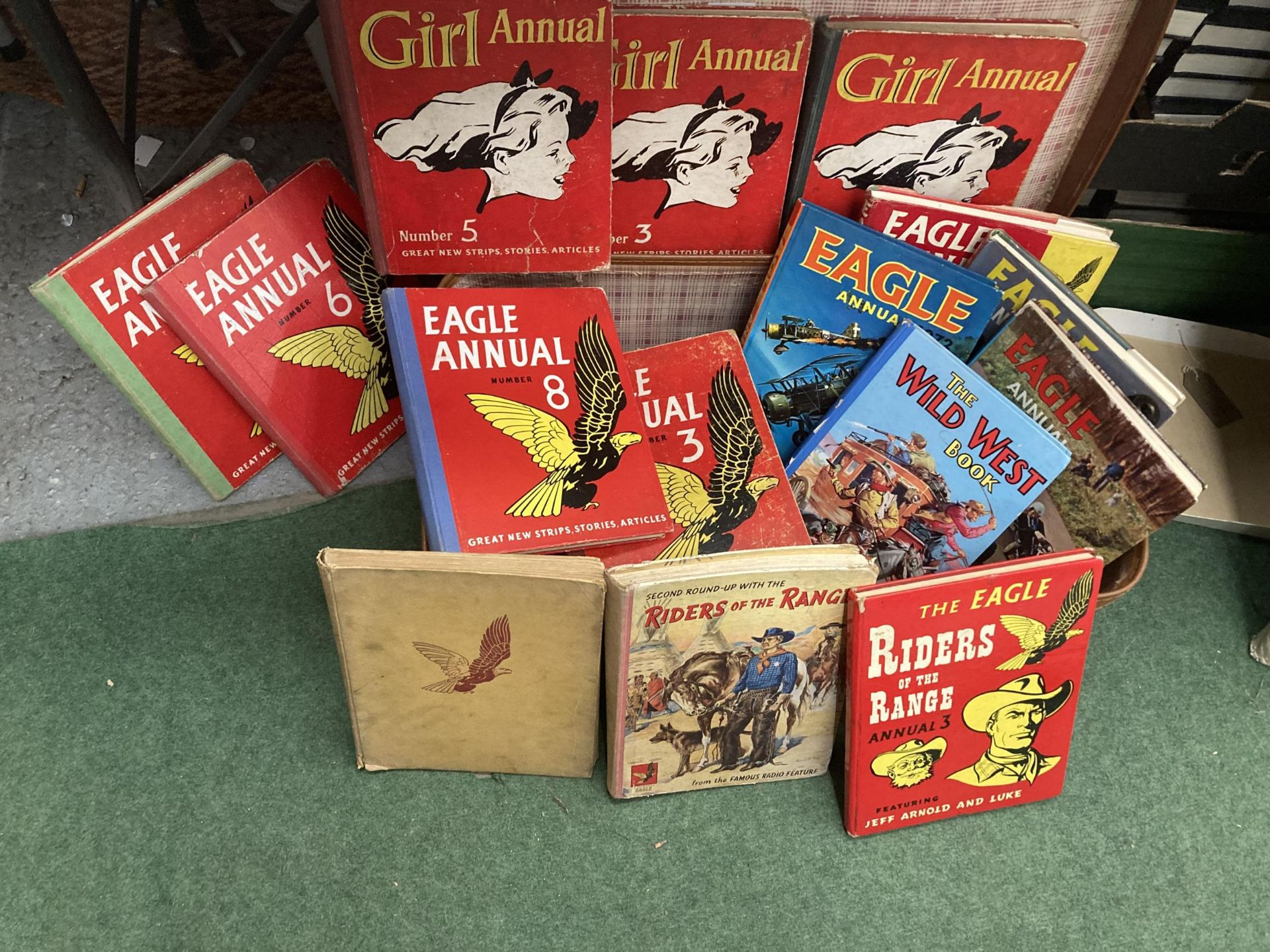 A COLLECTION OF VINTAGE EAGLE AND GIRL ANNUAL BOOKS