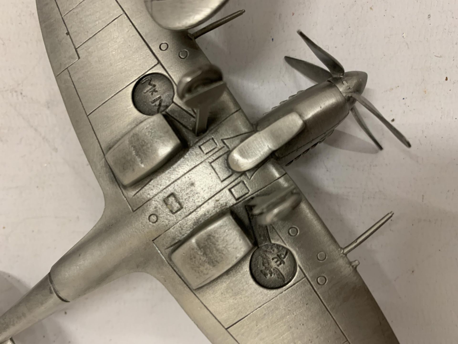 TWO PEWTER WORLD WAR 11 PLANES, A SPITFIRE AND HURRICANE - Image 6 of 6