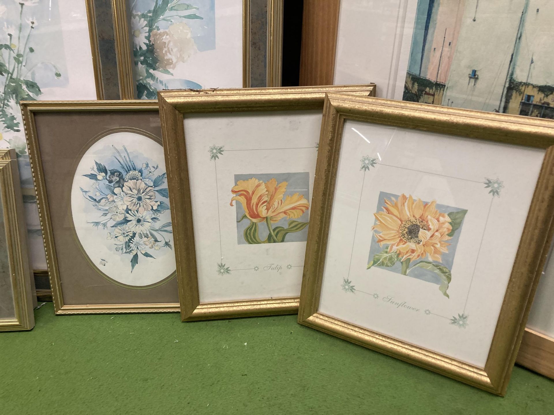A COLLECTION OF FRAMED FLORAL PRINTS - Image 2 of 3