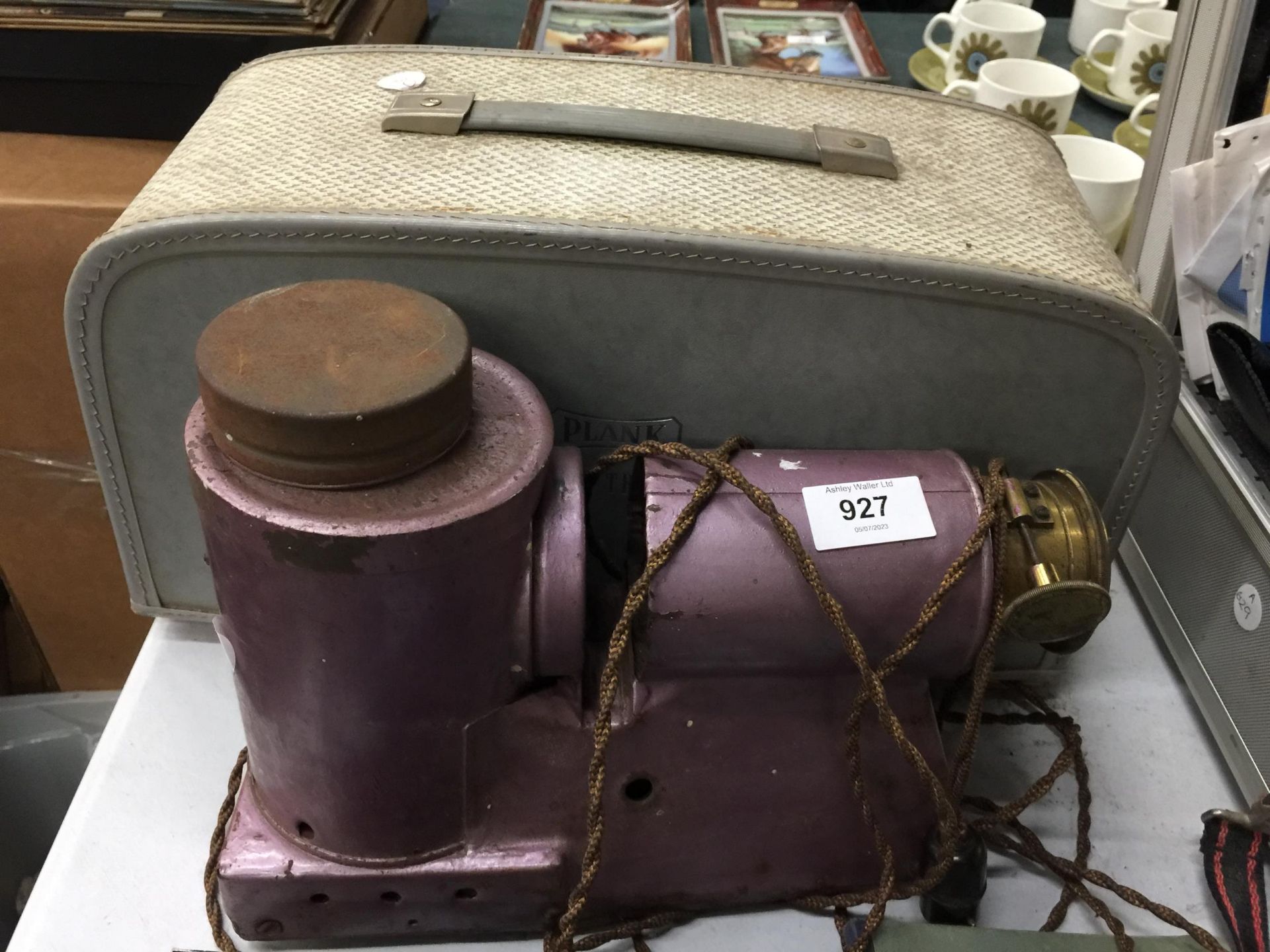 A VICTORIAN MAGIC LANTERN AND A VINTAGE ERNST PLANK PROJECTOR