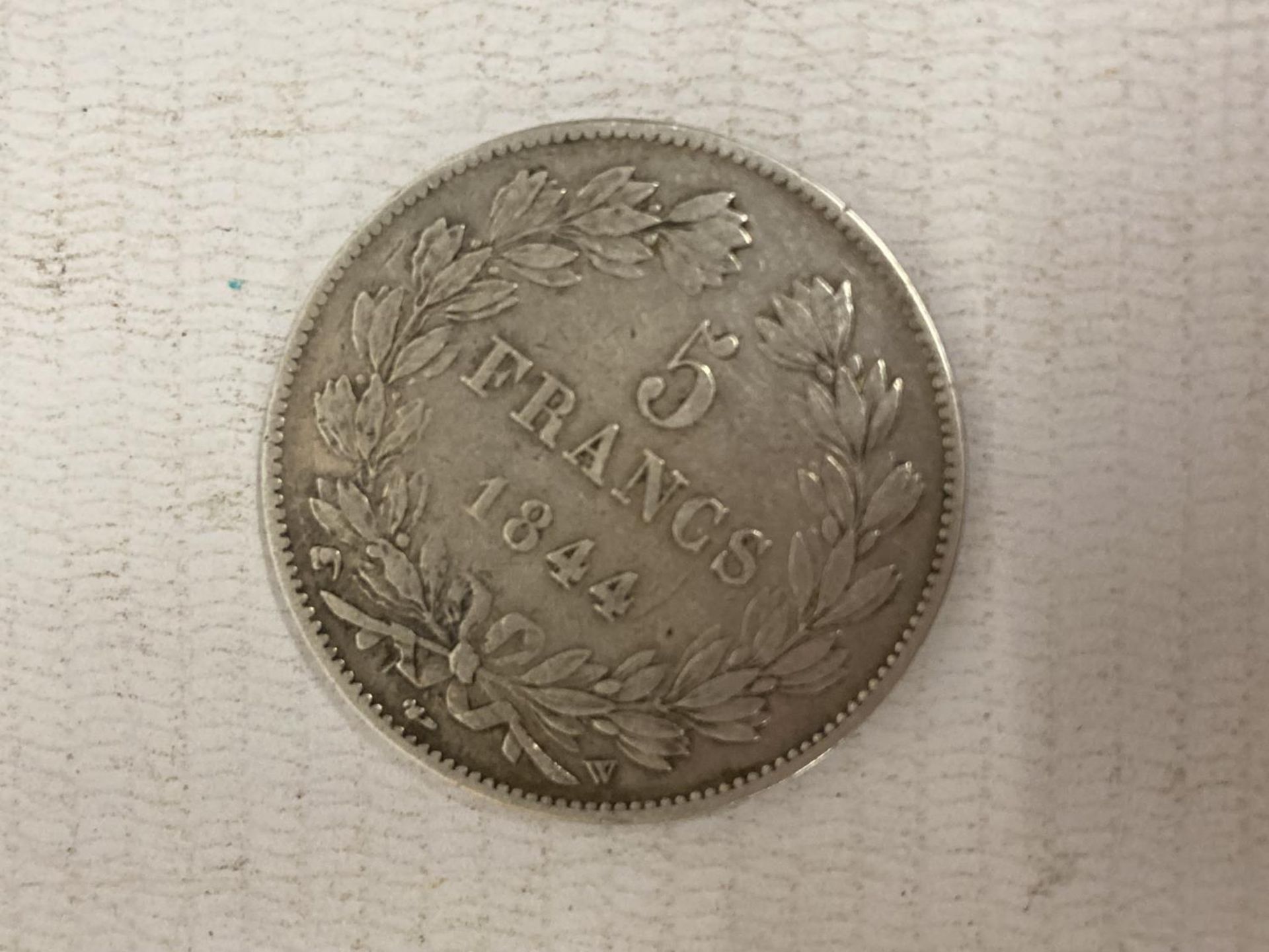 FRANCE , 1844 SILVER 5 FRANCS COIN , FINE CONDITION - Bild 2 aus 2