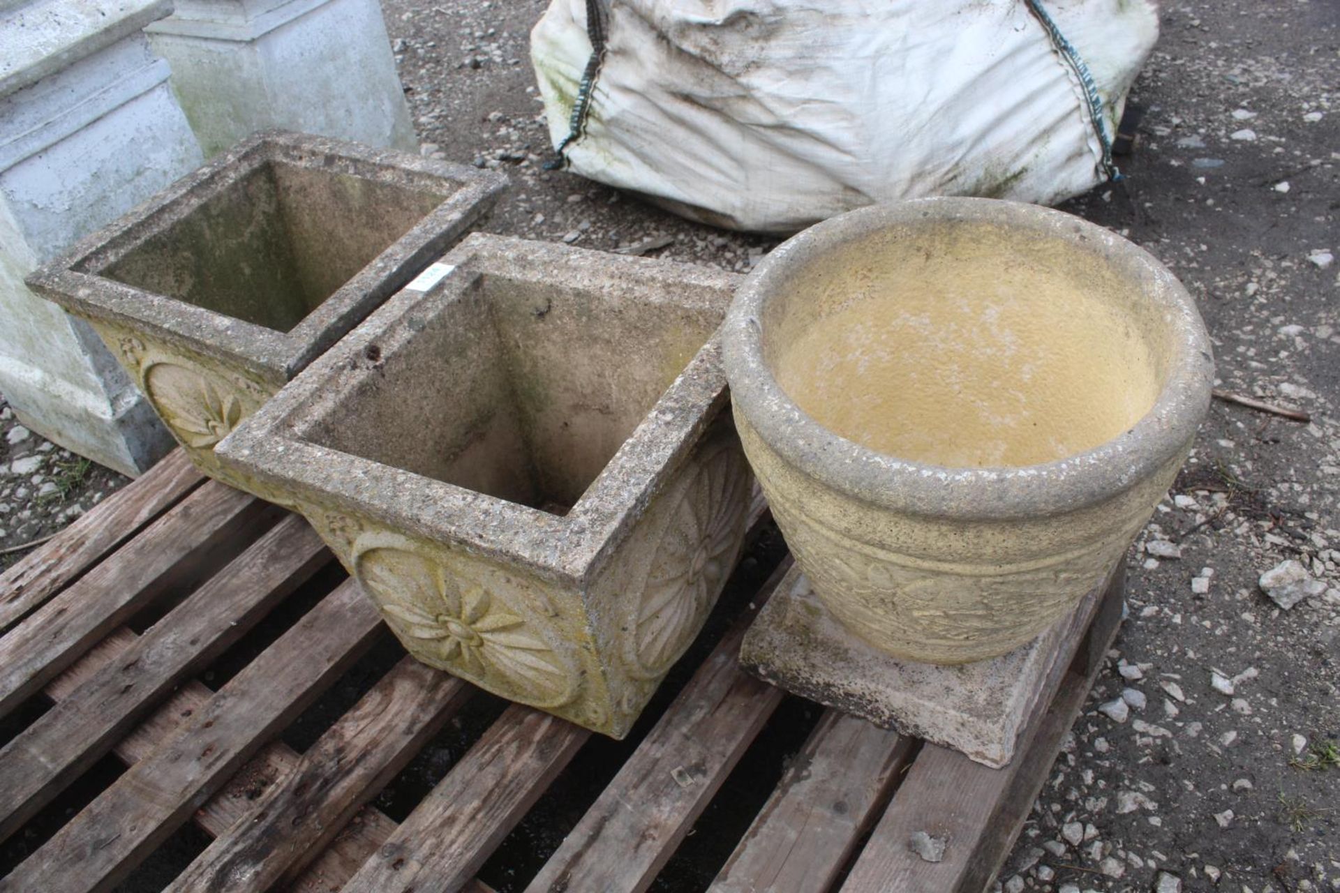 3 CONCRETE FLOWER POTS NO VAT - Image 2 of 2