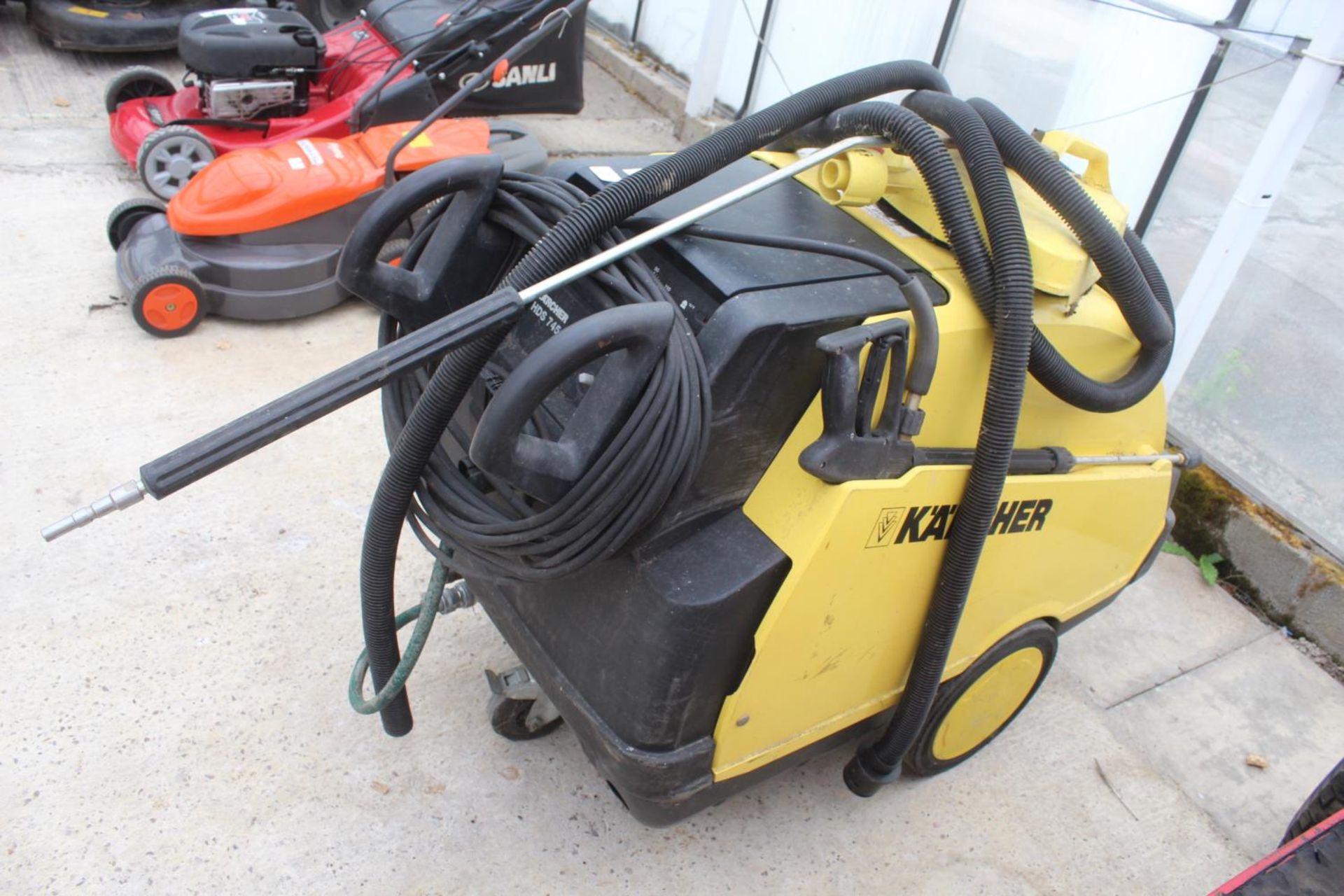 A KARCHER HDS 7465 STEAM CLEANER NO VAT THIS LOT IS PART OF A SMALL DISPERSAL - Image 2 of 2