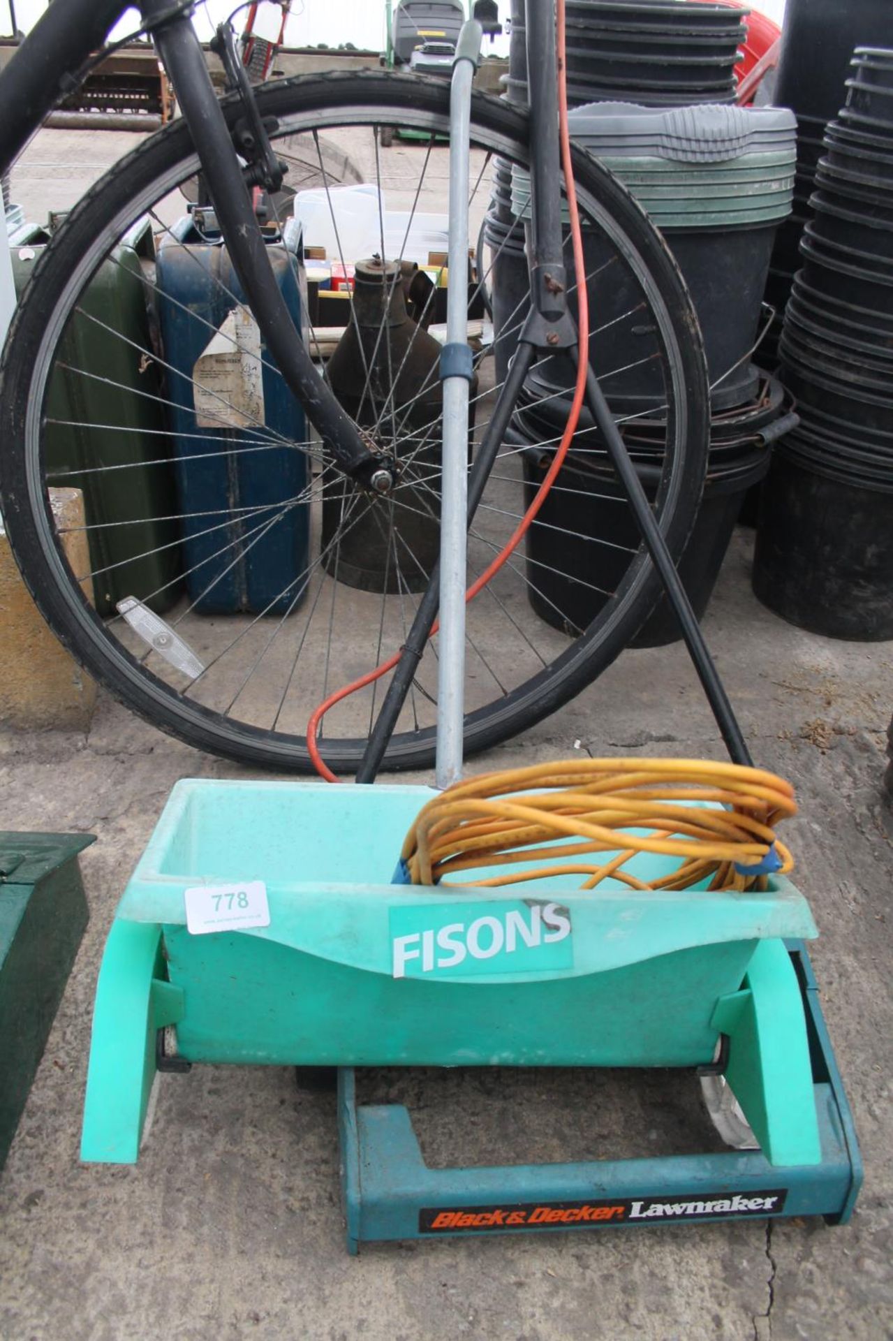 FISONS LAWN RAKE AND SEEDER NO VAT