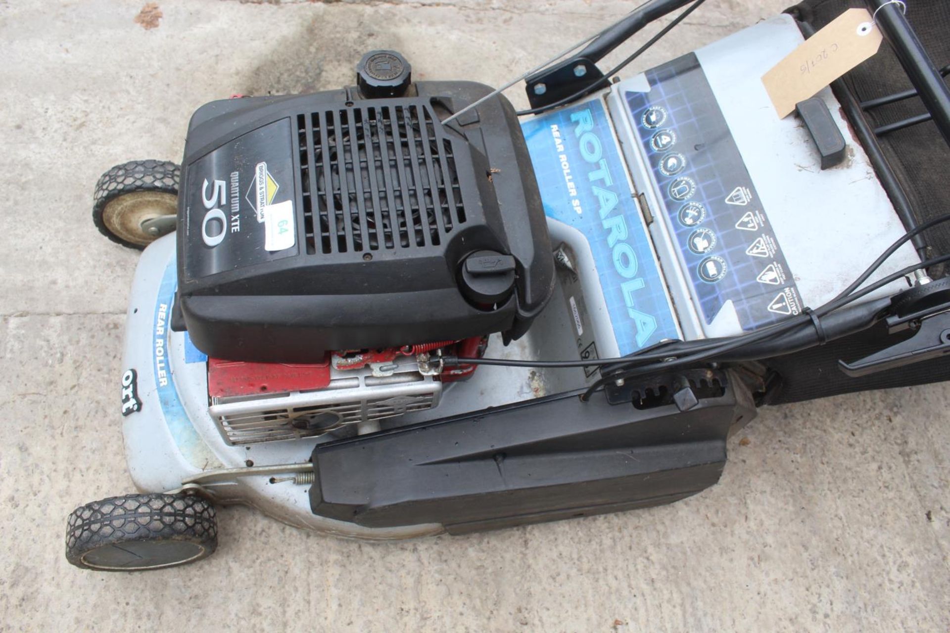 ROTOROLA QUANTUM XTE 50 LAWN MOWER WITH A BRIGGS & STRATTON ENGINE NO VAT - Image 2 of 2