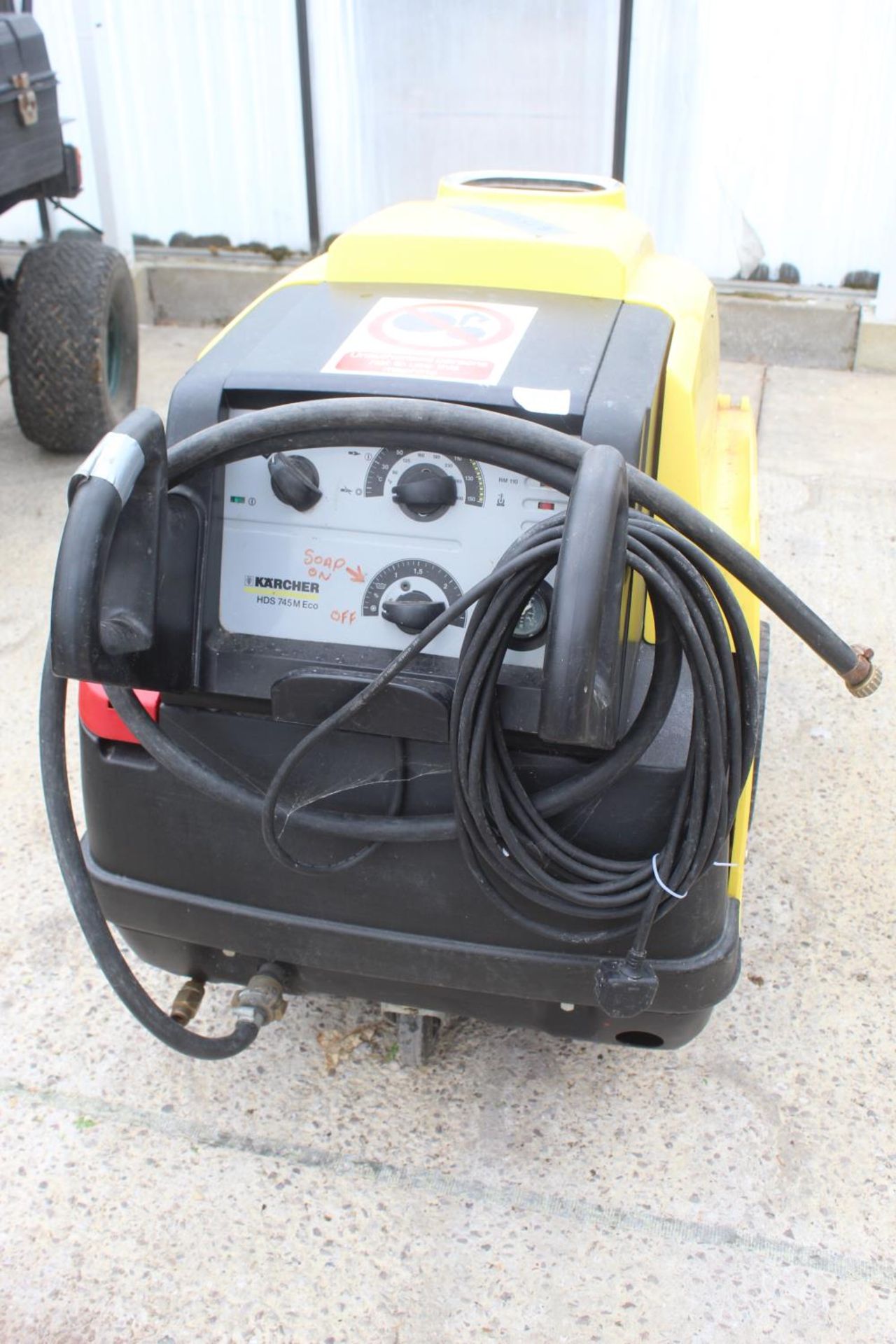 KARCHER HDS 745M PRESSURE WASHER NO VAT - Image 2 of 3