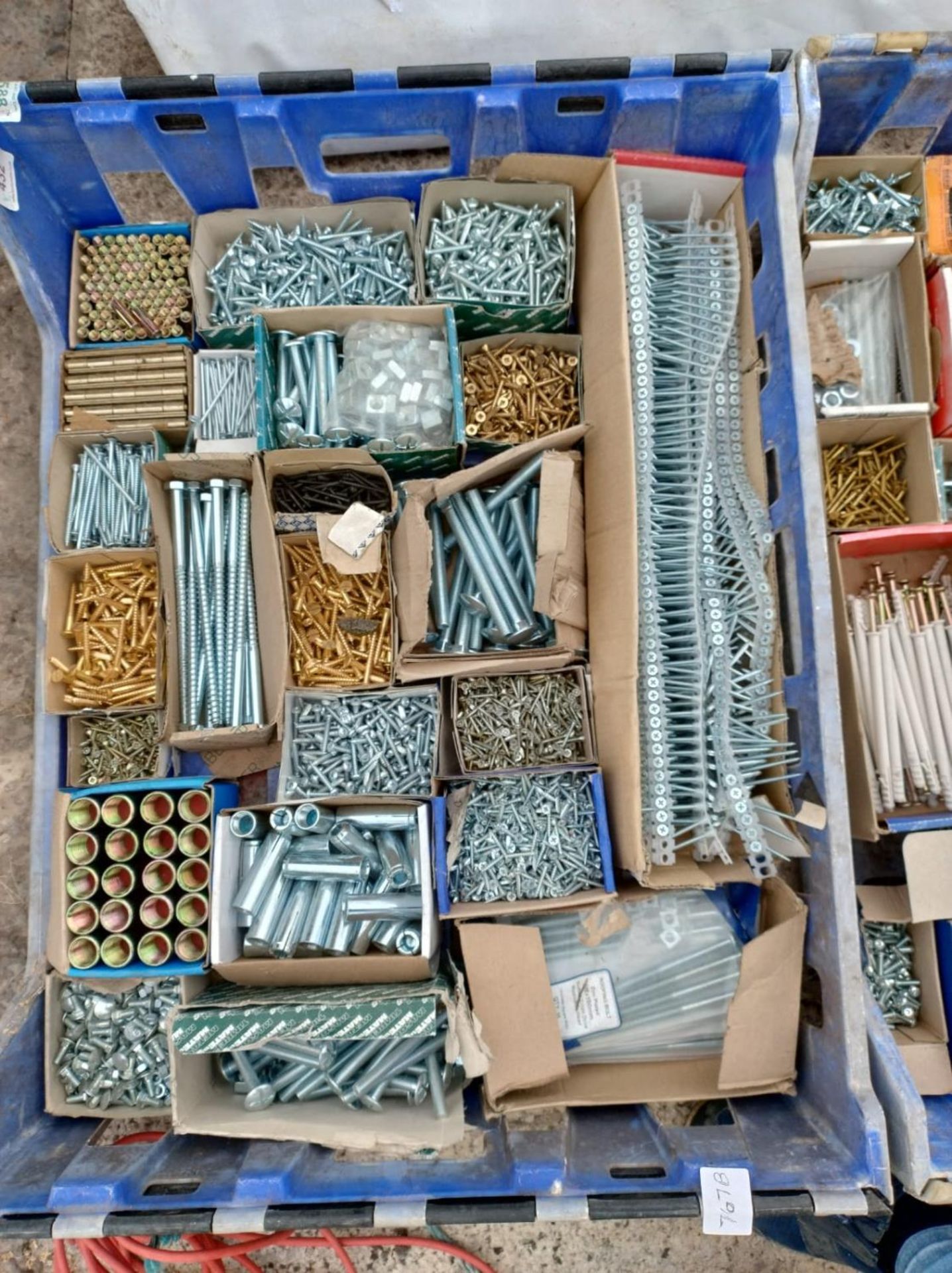 ASSORTED BOLTS & SCREWS - PLUS VAT