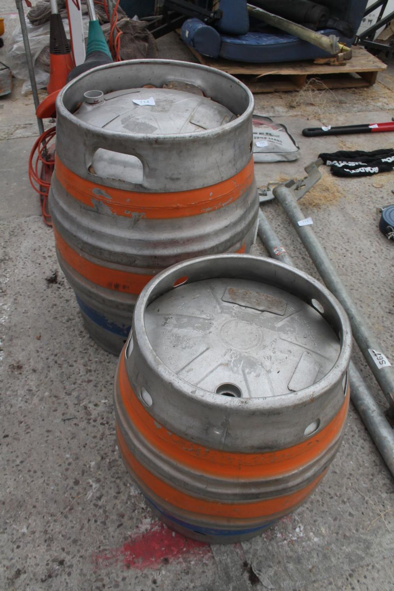 2 BEER BARRELS NO VAT - Image 2 of 2