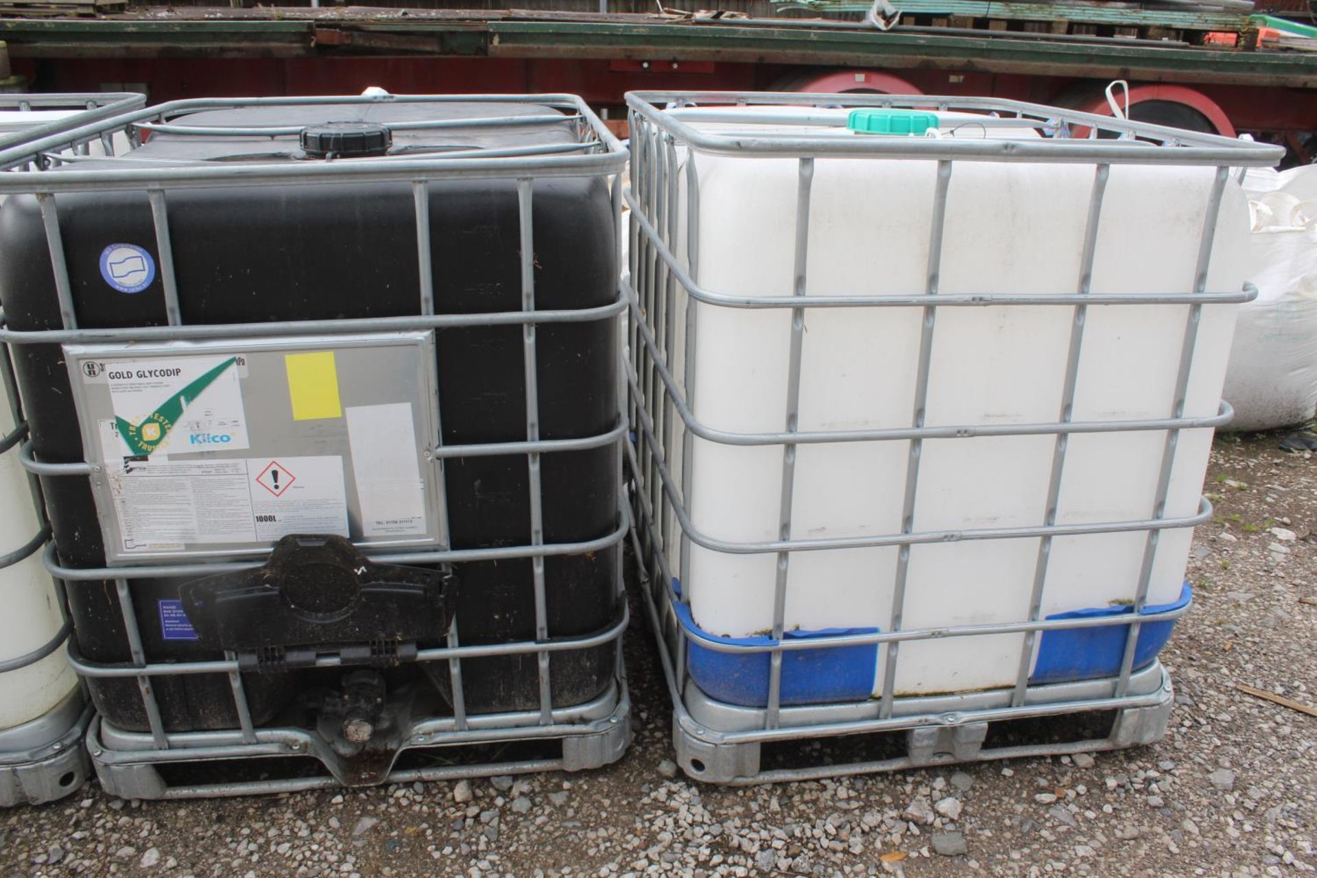 2 PALLET TANKS NO VAT