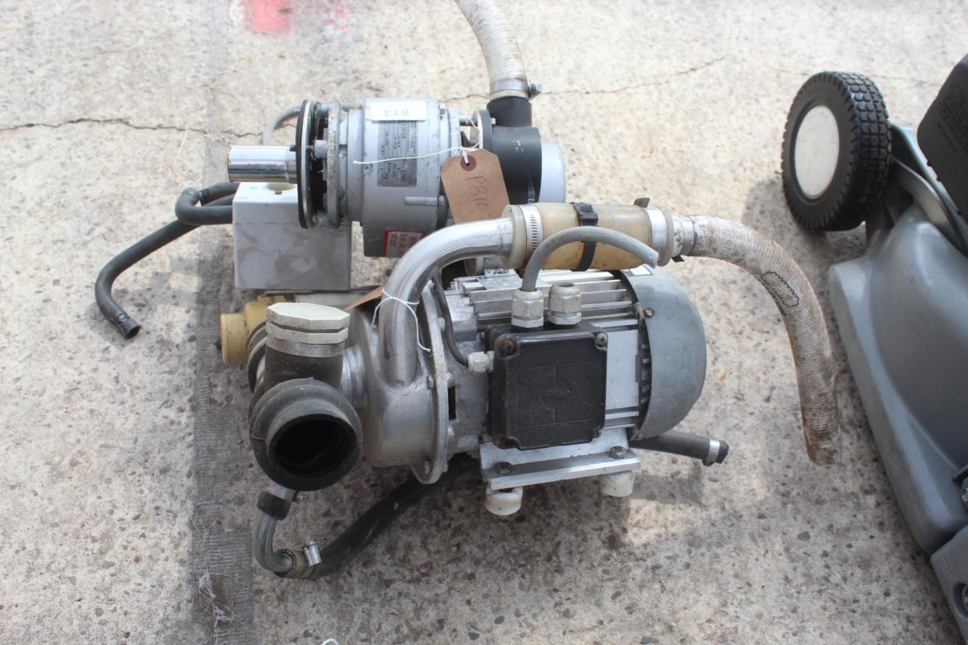 A TANK WASHER PUMP + VAT - Image 3 of 3