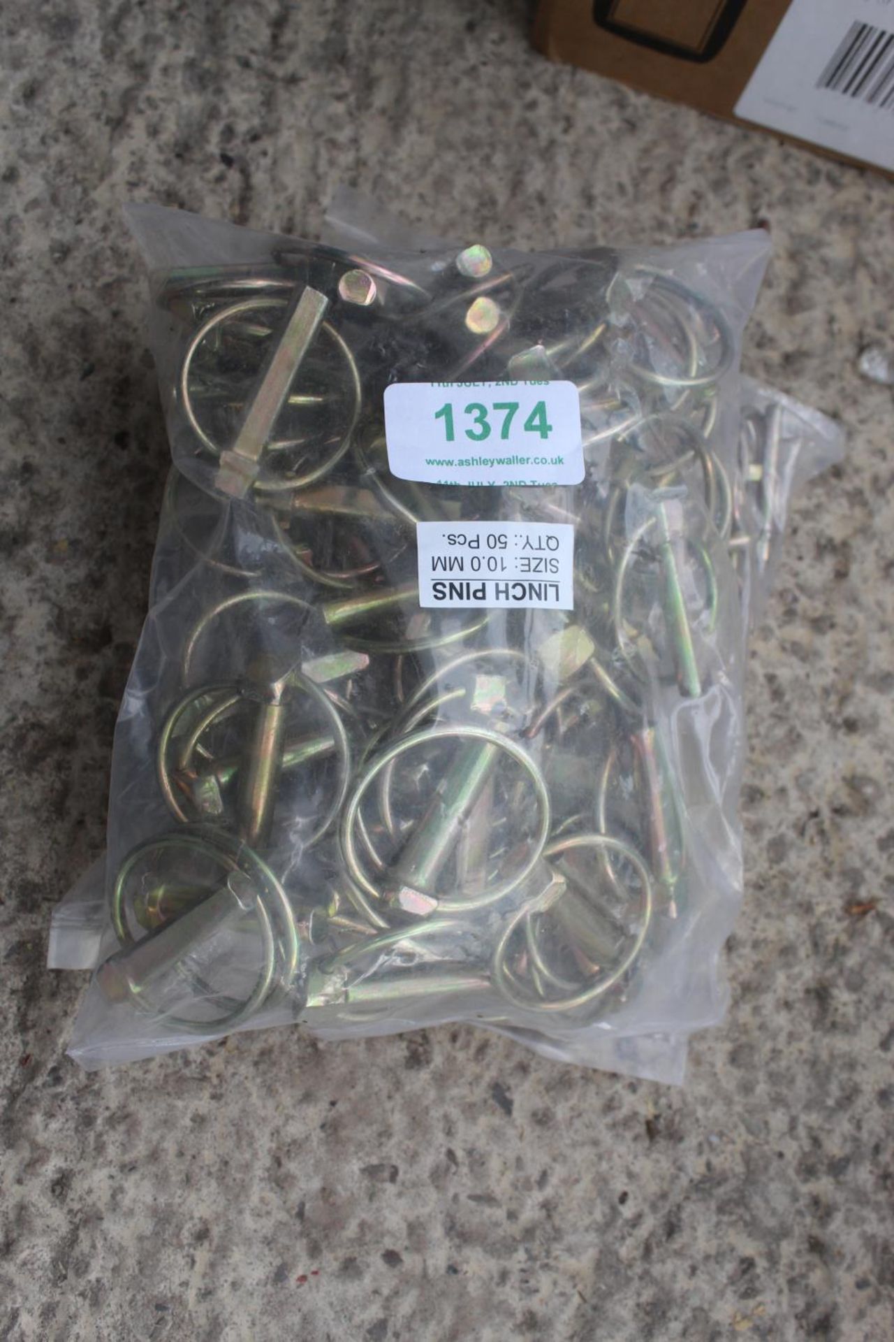 2 BAGS OF LYNCH PINS + VAT