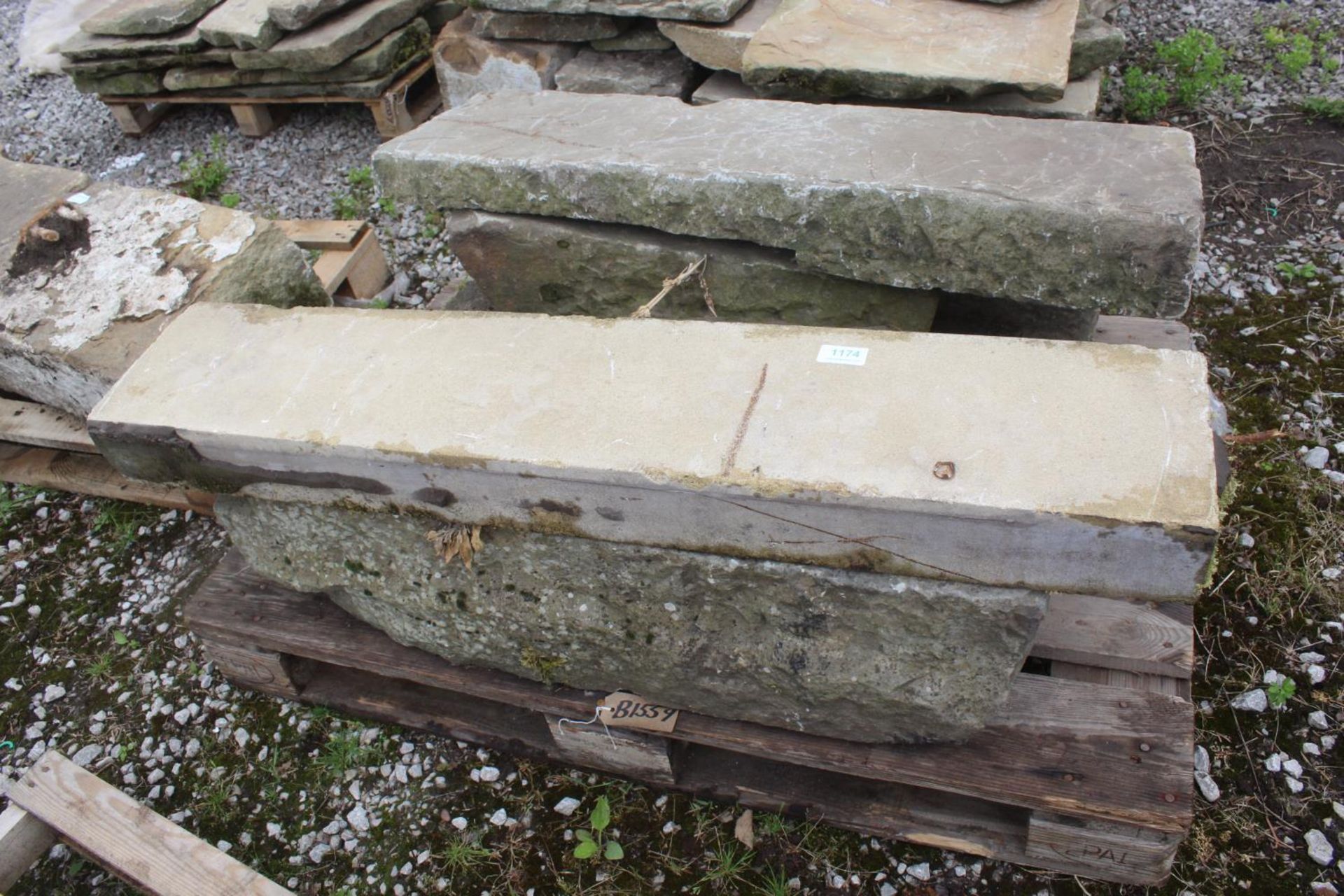 5 LINTELS + VAT