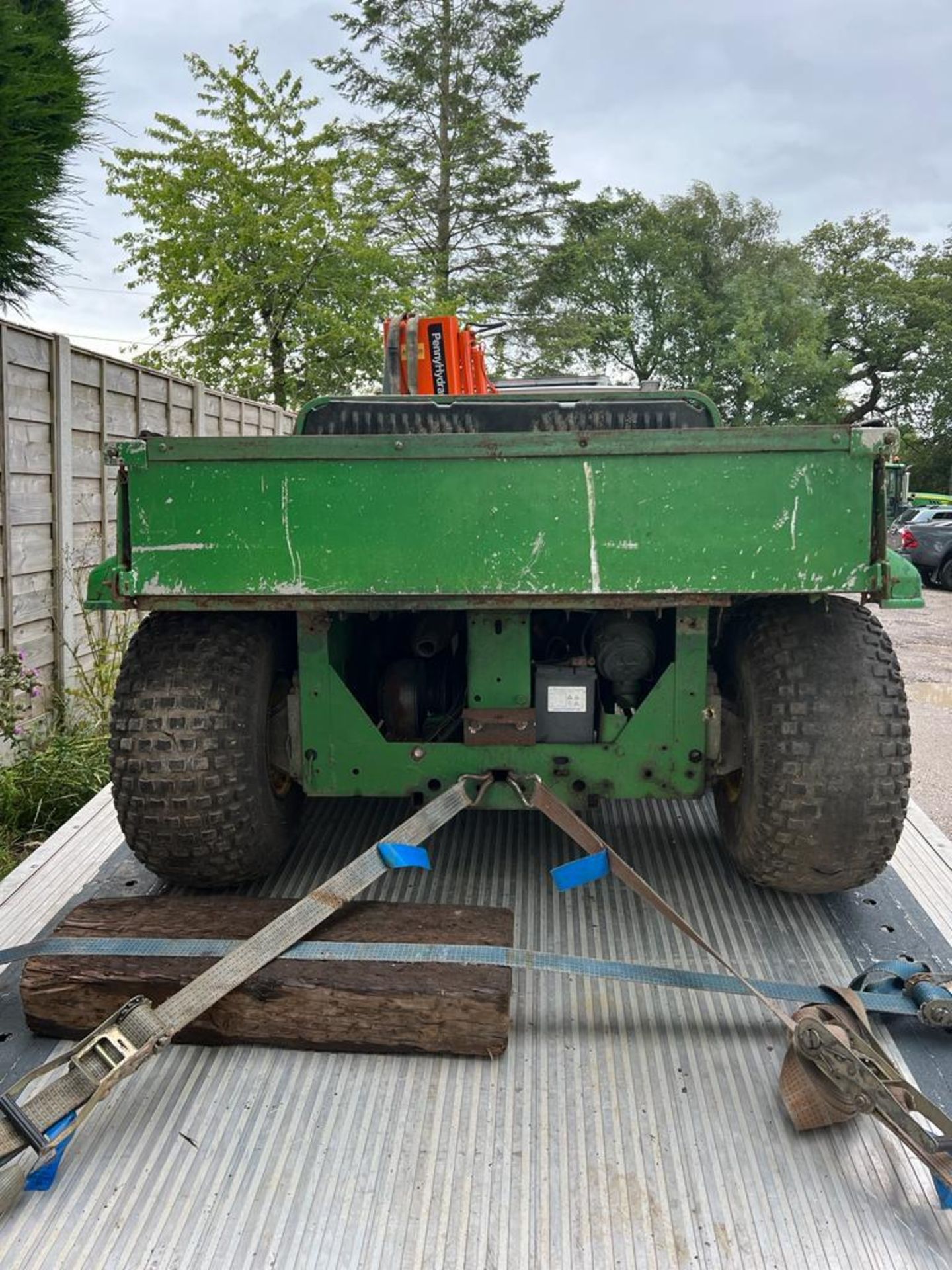 A JOHN DEERE DIESEL GATOR KEY IN THE OFFICE + VAT - Image 4 of 6